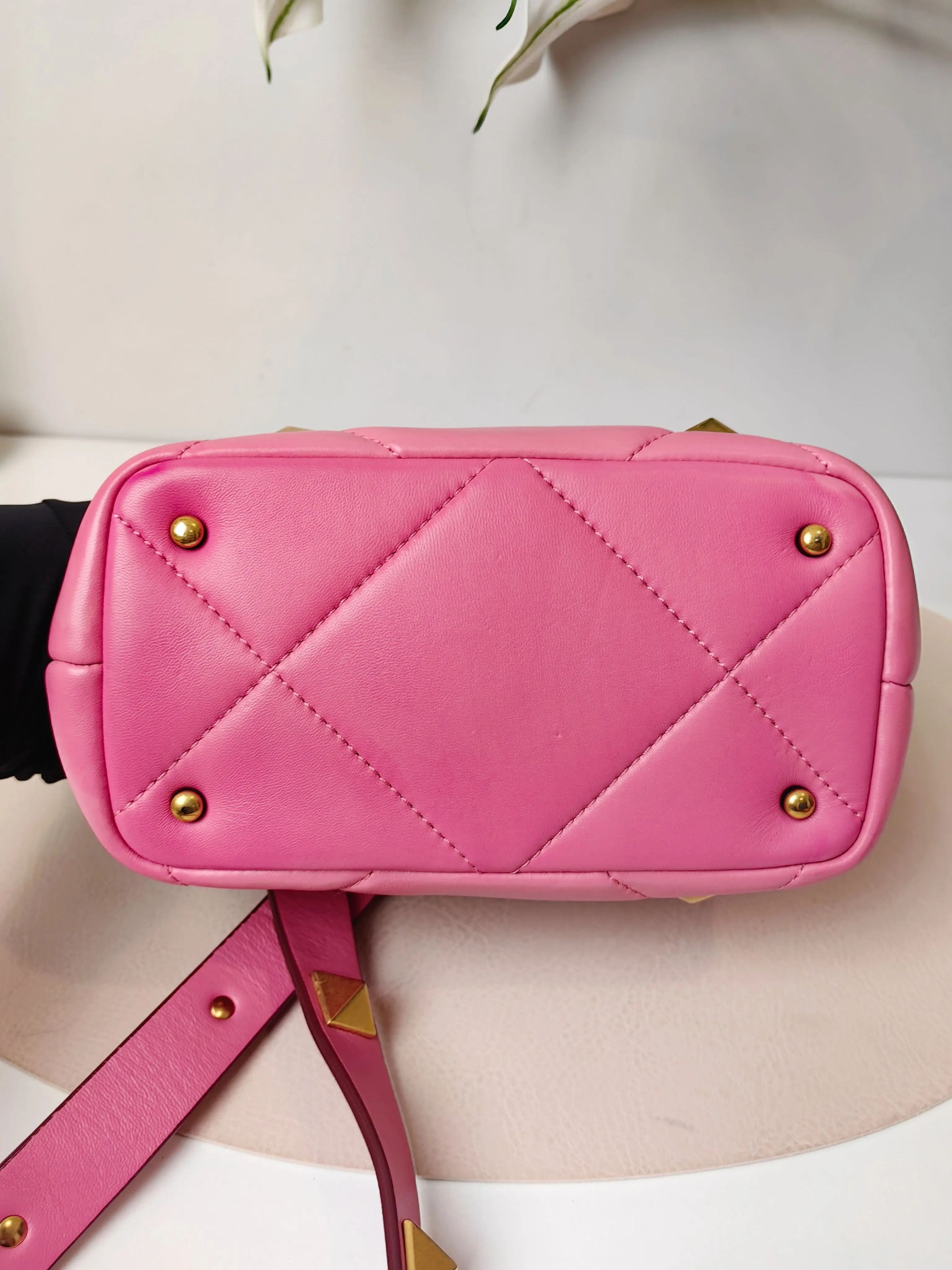 Valentino Valentino Roman Stud Pink Handbag Size ONE SIZE - 5 Thumbnail