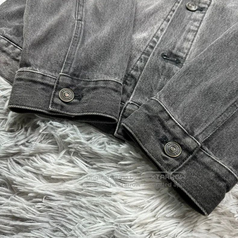 Balenciaga Balenciaga Earth Embroidered Denim Jacket Size US S / EU 44-46 / 1 - 4 Thumbnail