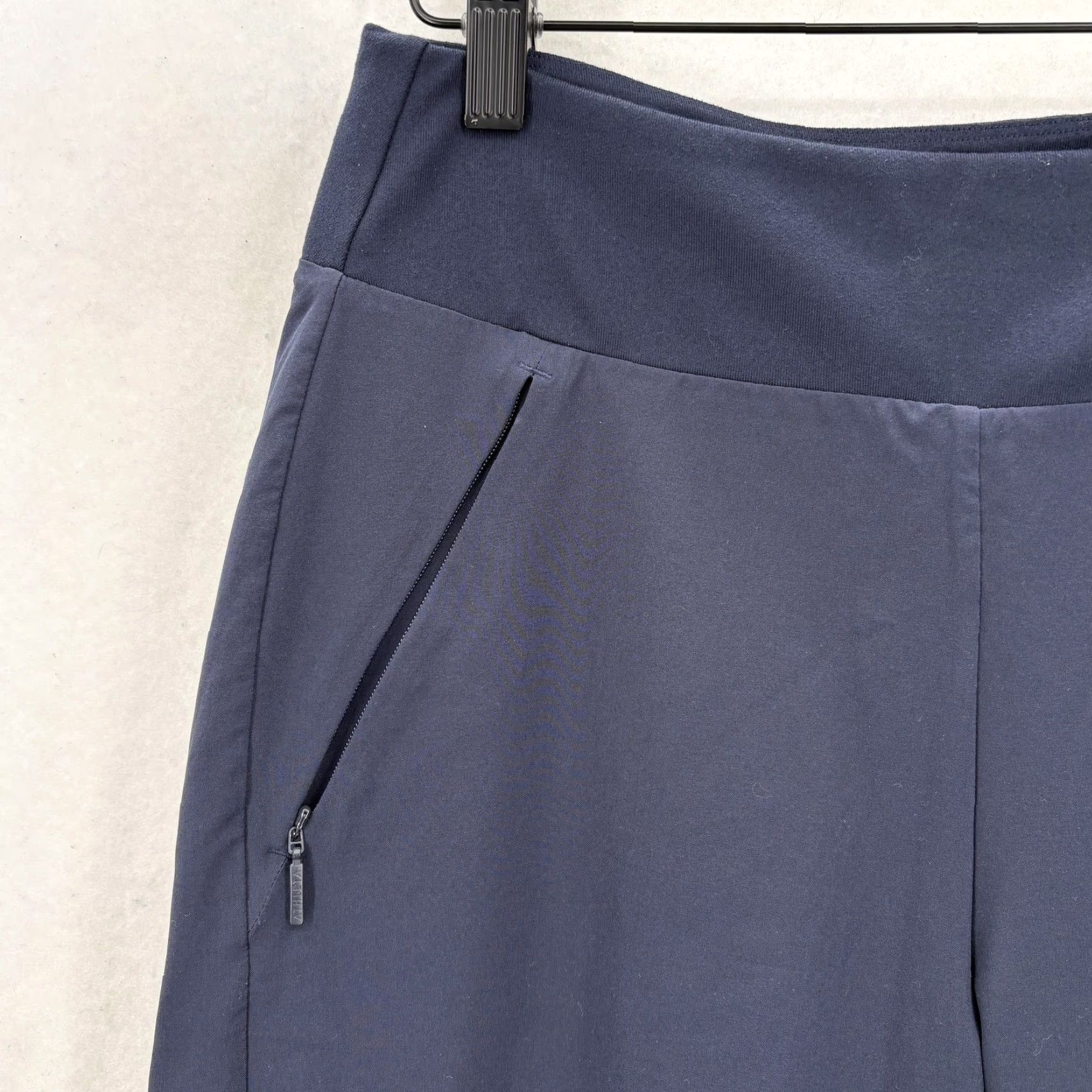 Athleta Athleta Jogger Pants Womens 6 Blue Tapered Insulated Lined Pockets Stretch Quick Dry outdoor Activewear Casual XS-? Size 28" / US 6 / IT 42 - 3 Thumbnail