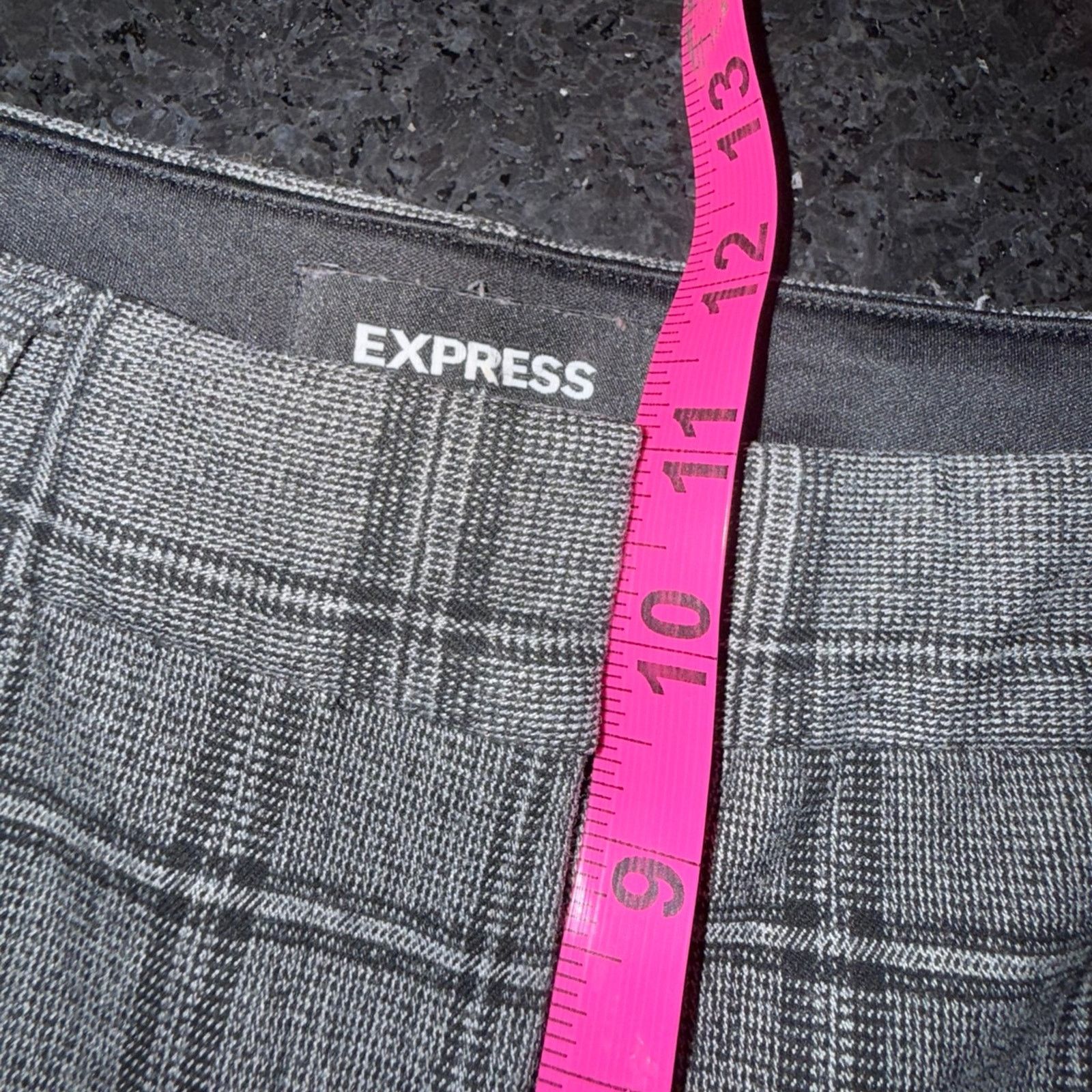 Express EXPRESS BLACK GREY WHITE PLAID HIGH RISE STRAIGHT PANTS SZ 6 Size 28" / US 6 / IT 42 - 8 Thumbnail