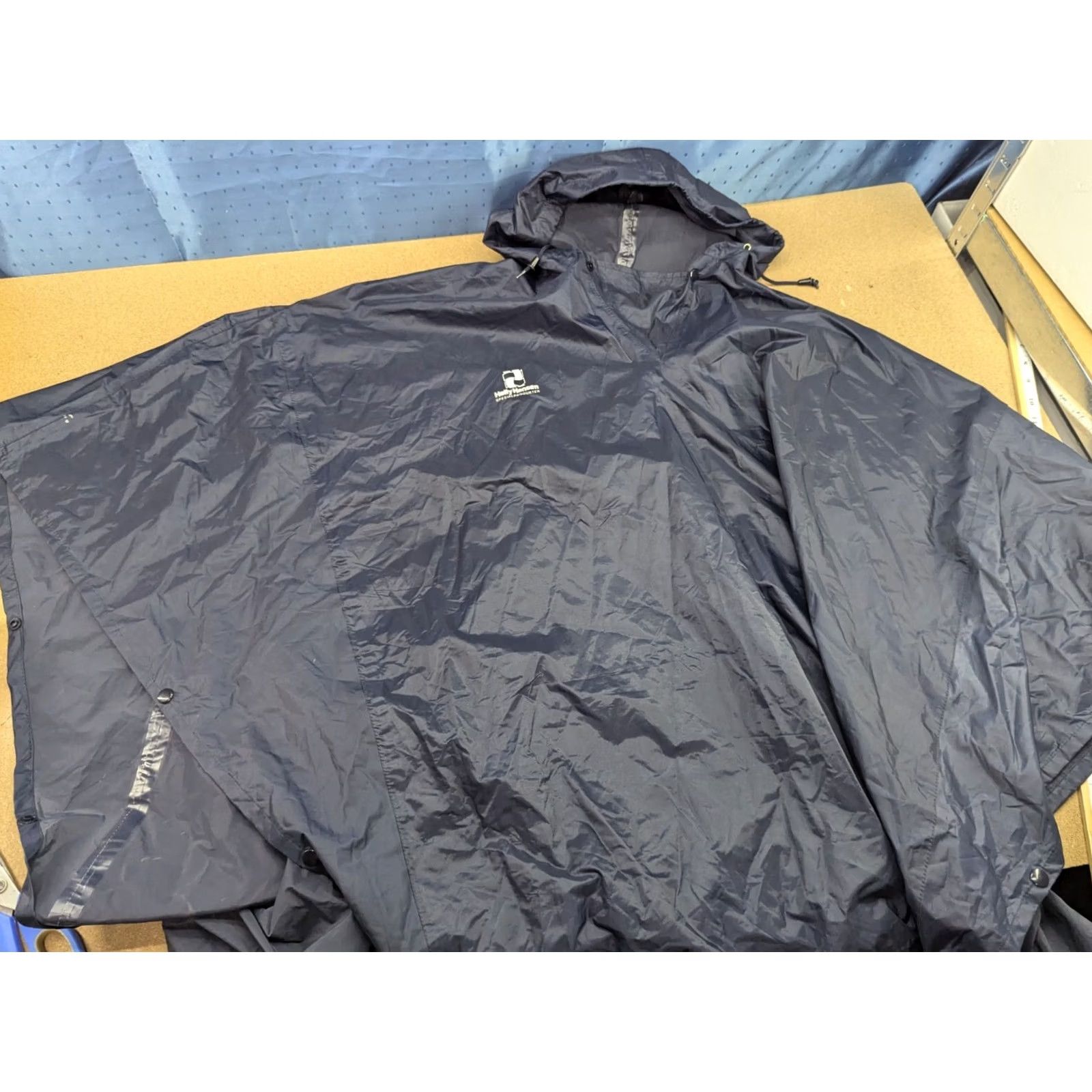 Helly Hansen Vintage Helly Hansen Waterproof Poncho Raincoat Hooded Button Jacket Men Regular One Size Blue Waterproof Hooded Adjustable Size US M / EU 48-50 / 2 - 3 Thumbnail