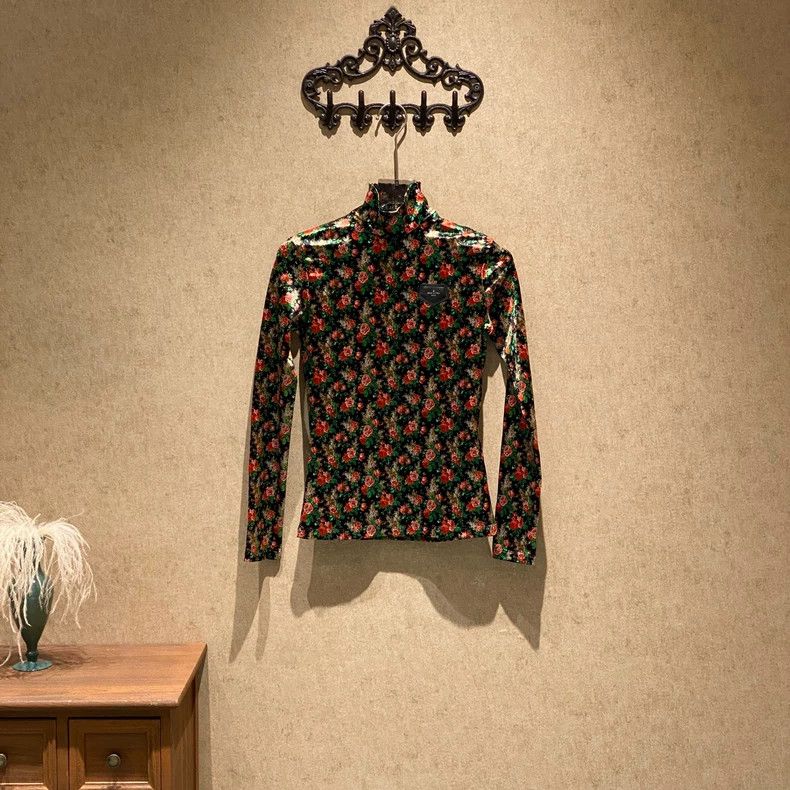 Louis Vuitton Louis Vuitton Letter logo flower full print long sleeve Size S / US 4 / IT 40 - 1 Thumbnail