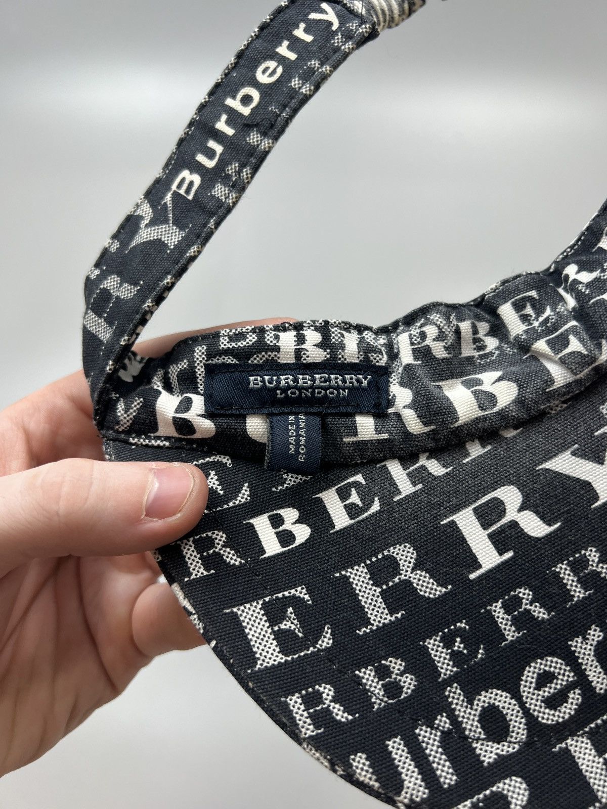 Burberry Burberry Vintage Visor Cap (Y0473) Size ONE SIZE - 4 Thumbnail