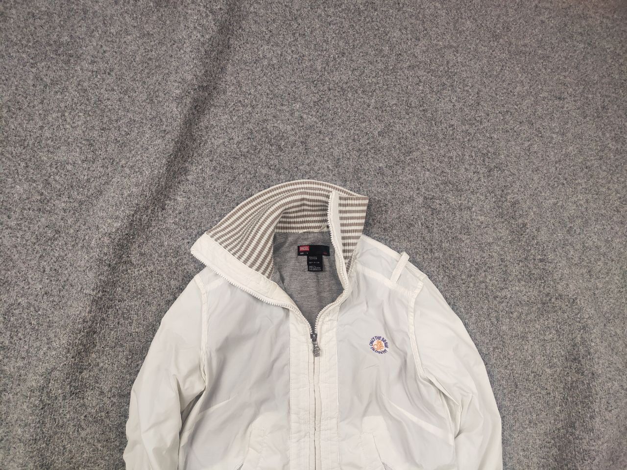 Diesel Vintage Y2K Style Diesel Jacket wide cuffs and Big logo Size US S / EU 44-46 / 1 - 3 Thumbnail