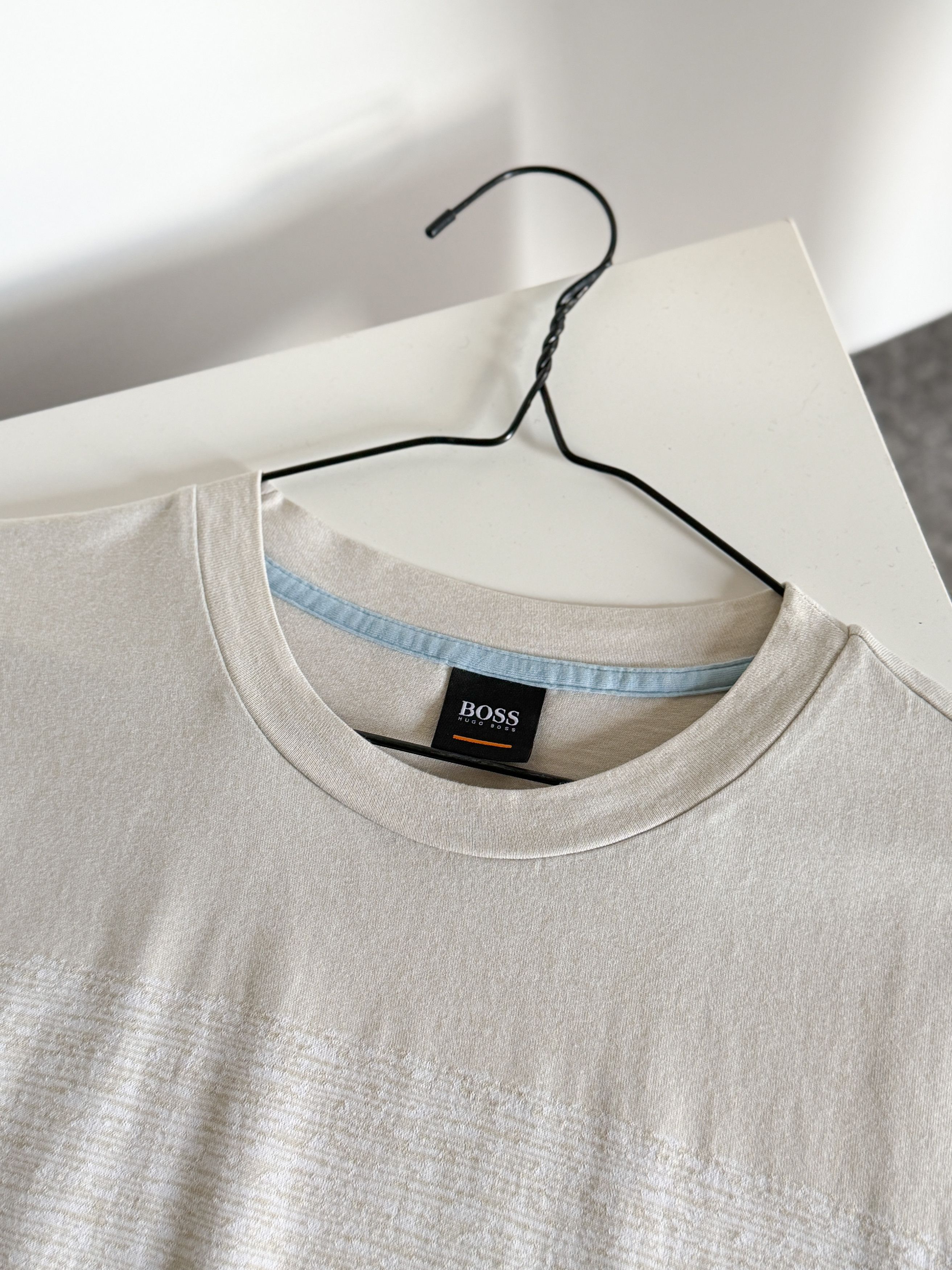 Hugo Boss HUGO BOSS Men’s T-Shirt Size US M / EU 48-50 / 2 - 3 Thumbnail