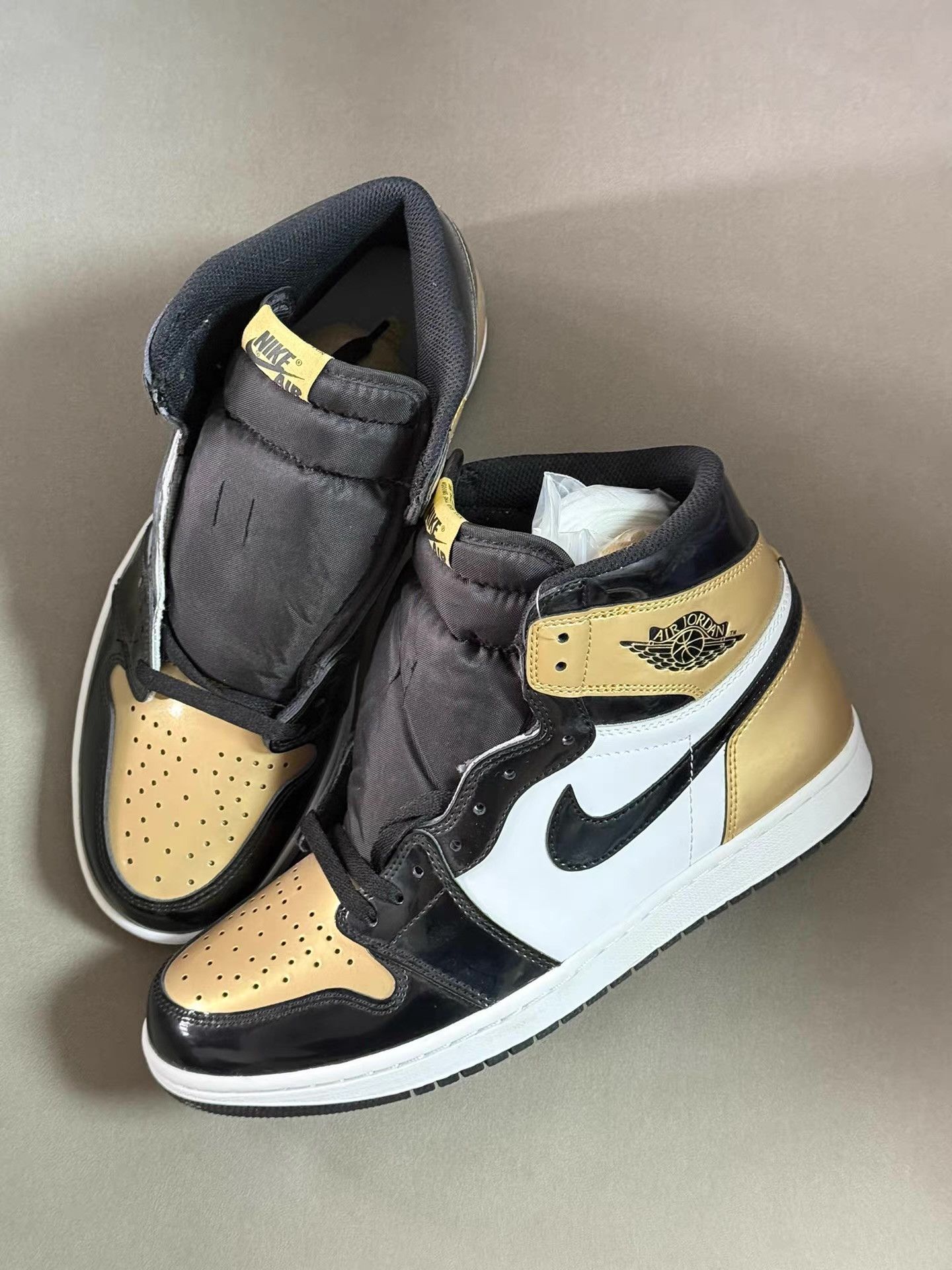 Nike Jordan Air Jordan 1 High NRG Patent Gold Toe Ｑ20 Size US 10.5 / EU 43-44 - 1 Thumbnail