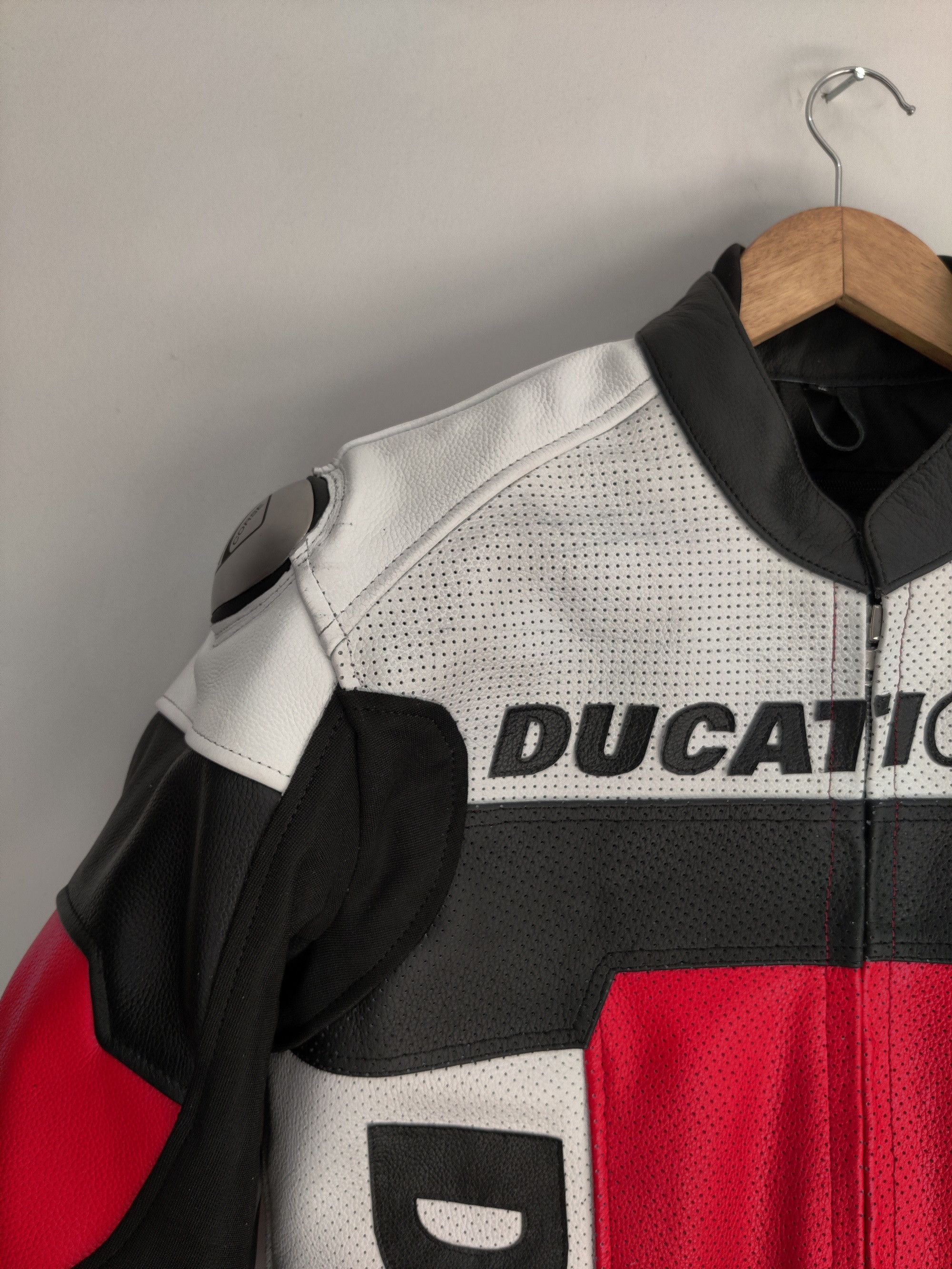 Ducati 💀🔥 DUCATI CORSE MOTORCYCLE LEATHER JACKET STREETWEAR Size US M / EU 48-50 / 2 - 6 Thumbnail