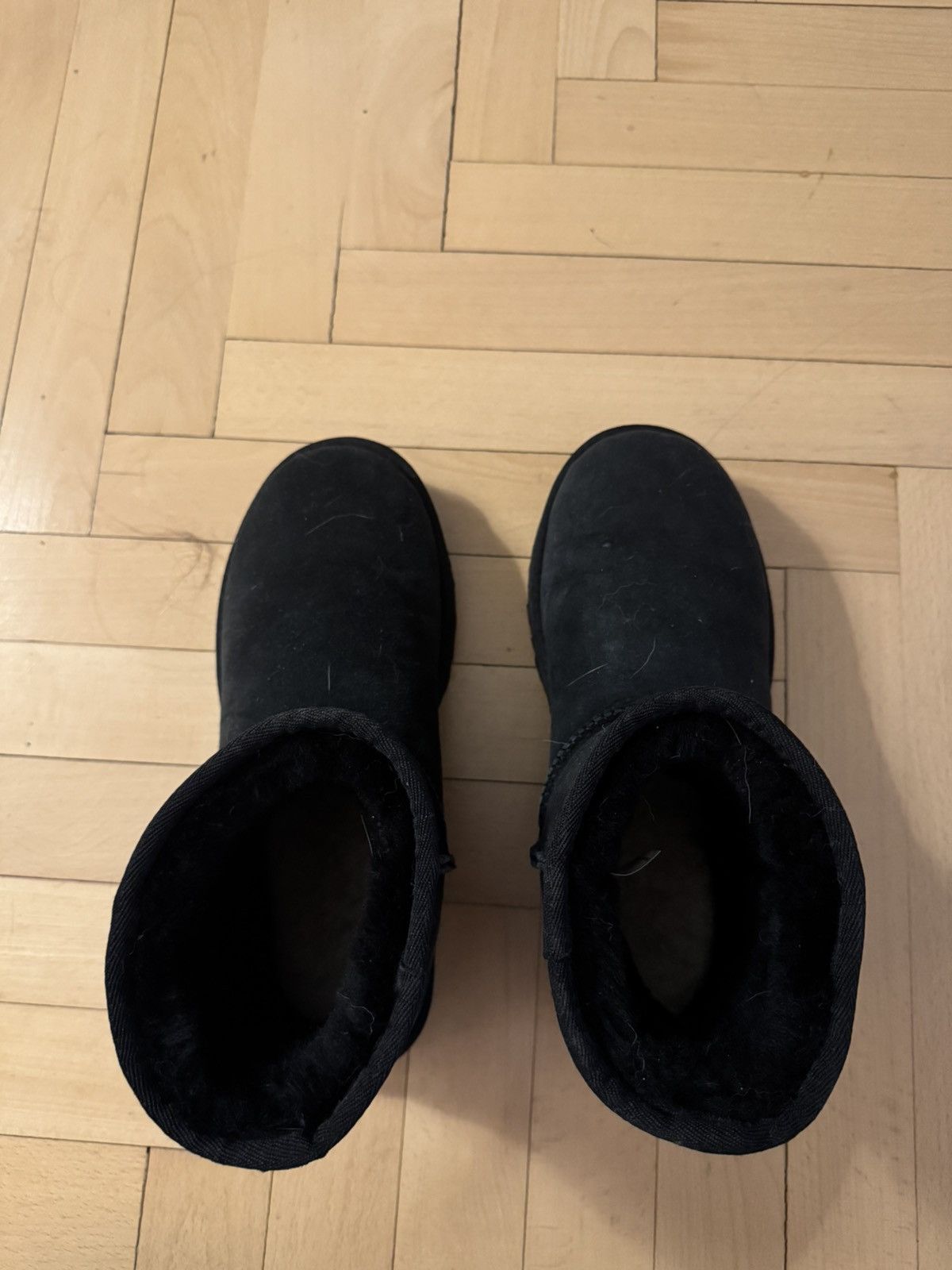 Ugg Classic Mini Ugg Boots Size US 8 / IT 38 - 2 Thumbnail