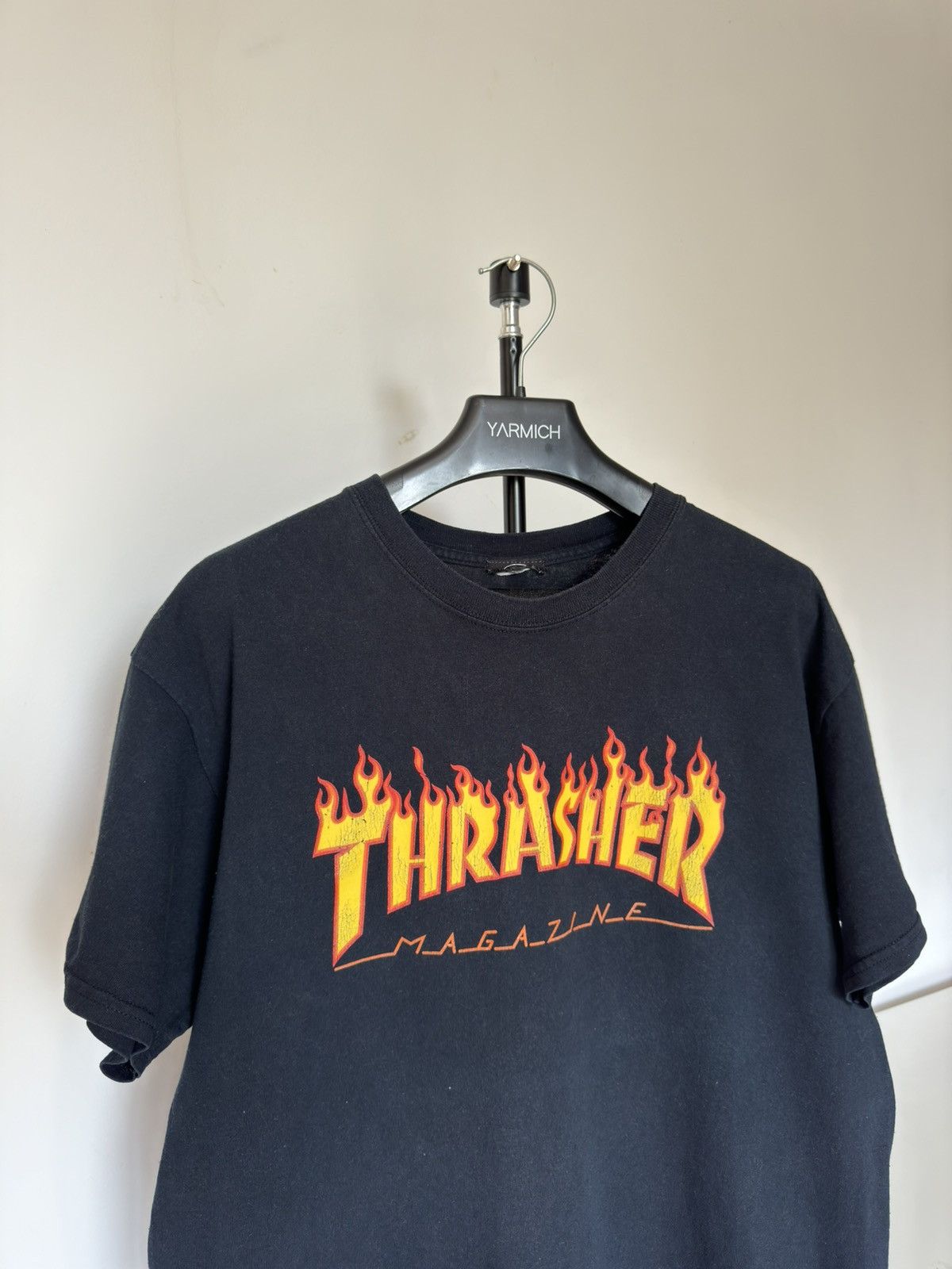 Thrasher × Vintage Vintage 2000s Thrasher Burning Logo Spellout Tee Size US L / EU 52-54 / 3 - 6 Thumbnail