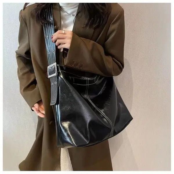 Japanese Brand × Leather Black pu leather shoulder bag Size ONE SIZE - 1 Thumbnail
