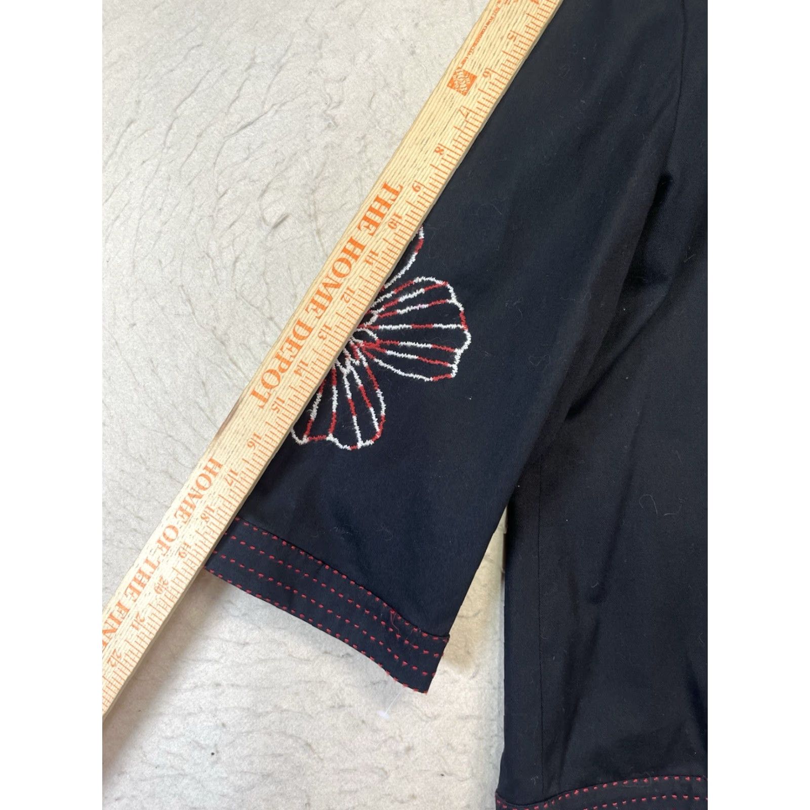 Vintage Alfred Dunner Women’s 18 Black Embroidered Flower Button Up Jacket Size XXL / US 16-18 / IT 52-54 - 5 Thumbnail