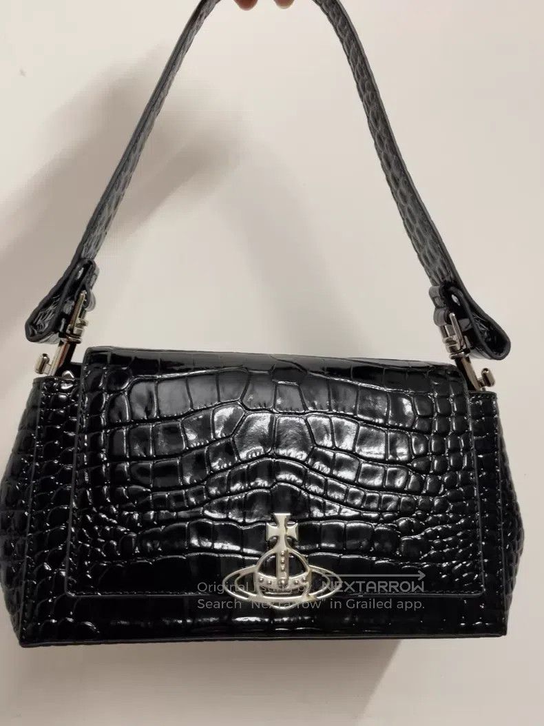 Vivienne Westwood Vivienne Westwood size os Black Crocodile Pattern Hazel Med Size ONE SIZE - 1 Thumbnail
