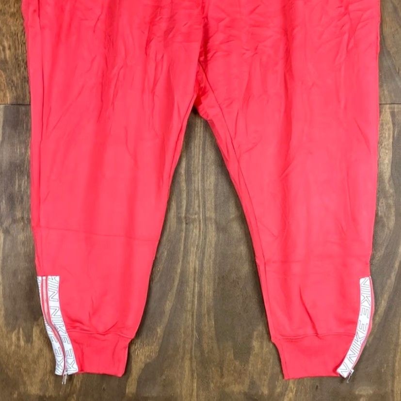 Nike Nike Womens Sweatpants Jogger Pink 2X Plus Dry Fit Therma Ankle Zip Elastic Waist Pockets Tapered Casual Activewear Size 28" / US 6 / IT 42 - 3 Thumbnail