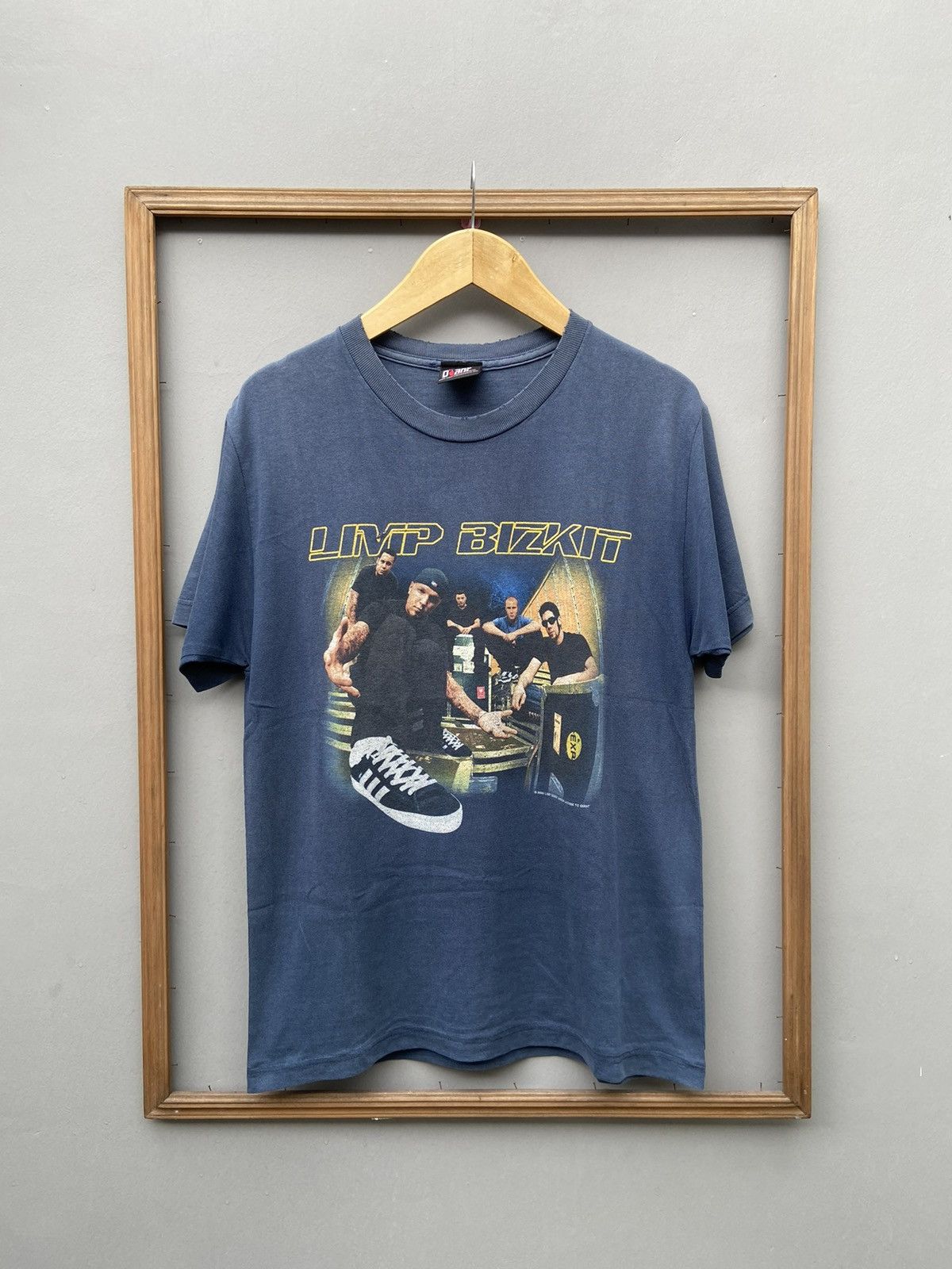 image of Band Tees Vintage Limp Bizkit Band Photos 00 Tour in Navy, Men's (Size Medium)