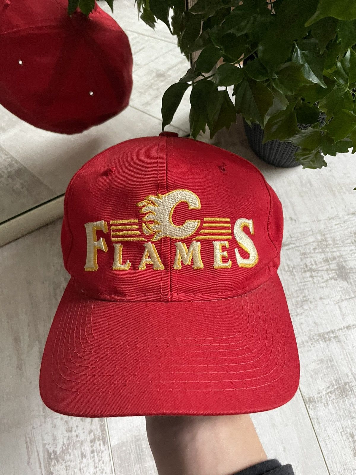 NHL × Vintage Vintage 90’s Calgary Flames NHL Hats Cap Sportwear Size ONE SIZE - 2 Thumbnail