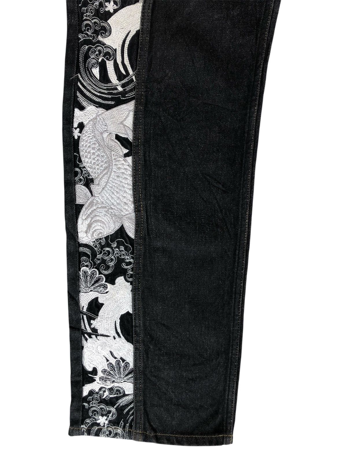 Karakuri Tamashii Karakuri Tamashii Embroidered Jeans Distressed Jeans Size US 33 - 6 Thumbnail