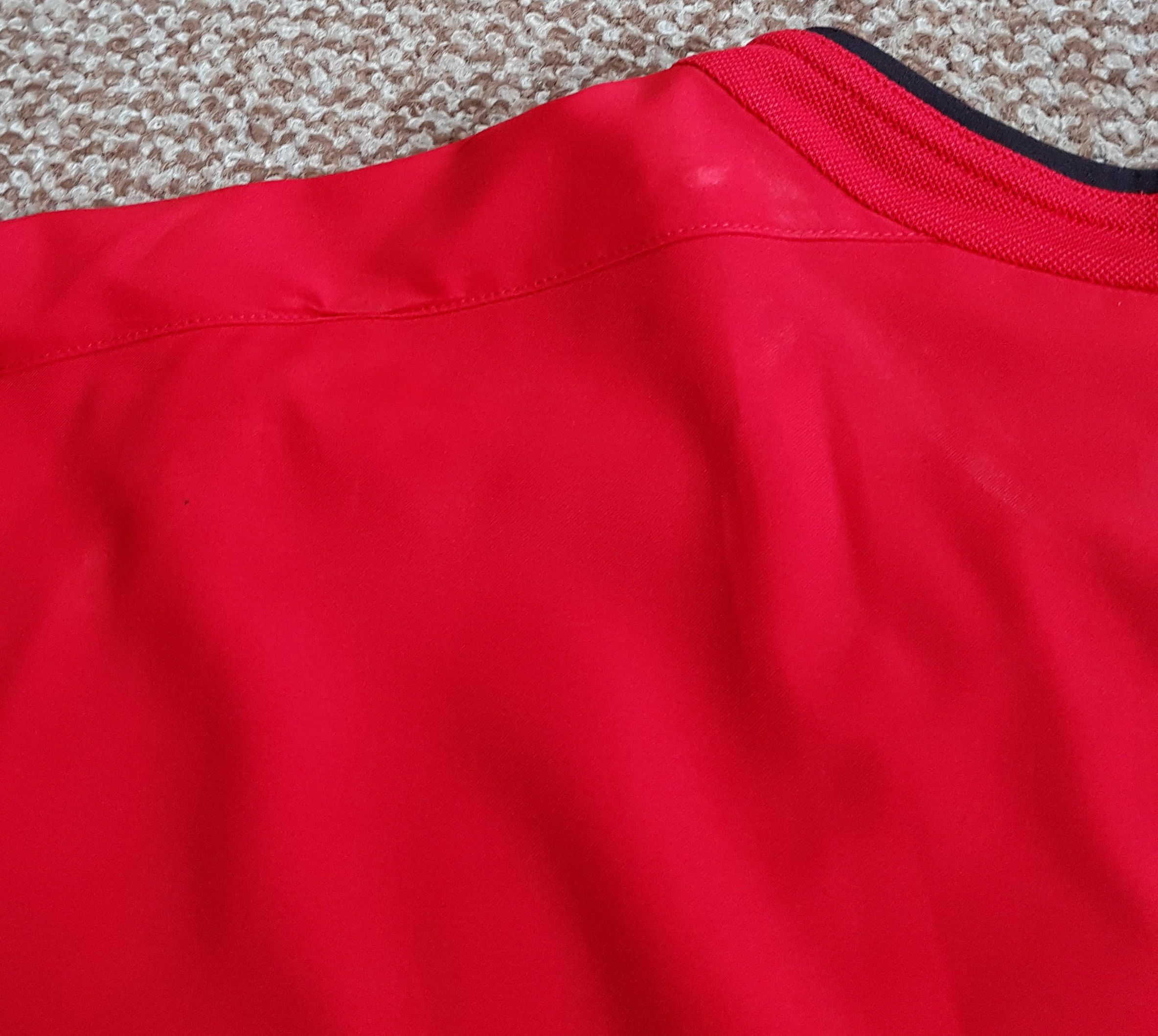 Nike MANCHESTER UNITED 2002 2004 NIKE HOME JERSEY SOCCER VODAFONE Size US XL / EU 56 / 4 - 17 Thumbnail