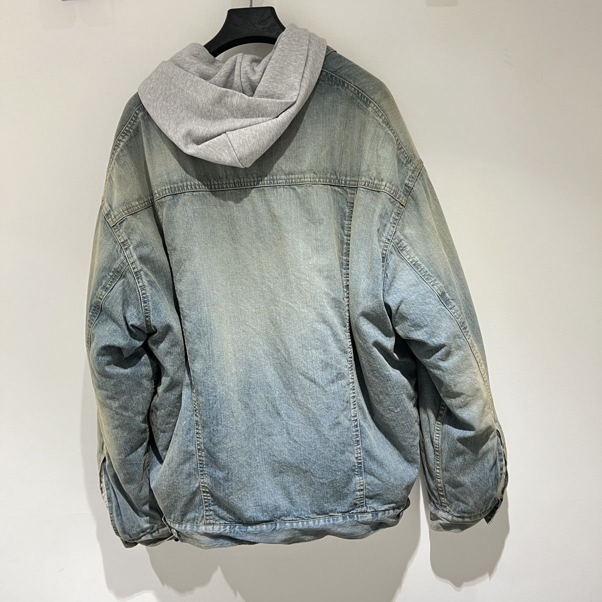 Balenciaga Balenciaga Oversized Shearling Denim Jacket Size US XL / EU 56 / 4 - 4 Thumbnail