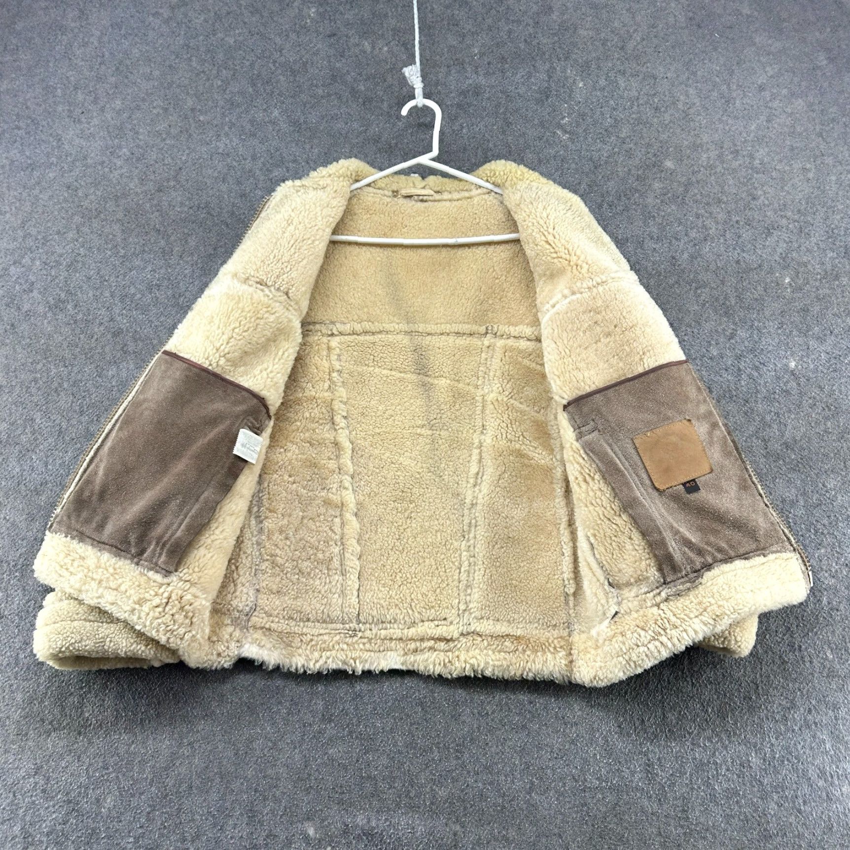 Vintage VINTAGE Cockpit B-3 Bomber Jacket Mens 40 Brown Tan Leather Shearling 90s USA Dark Brown Vintage Mens Jacket Size US XXS / EU 40 - 2 Thumbnail