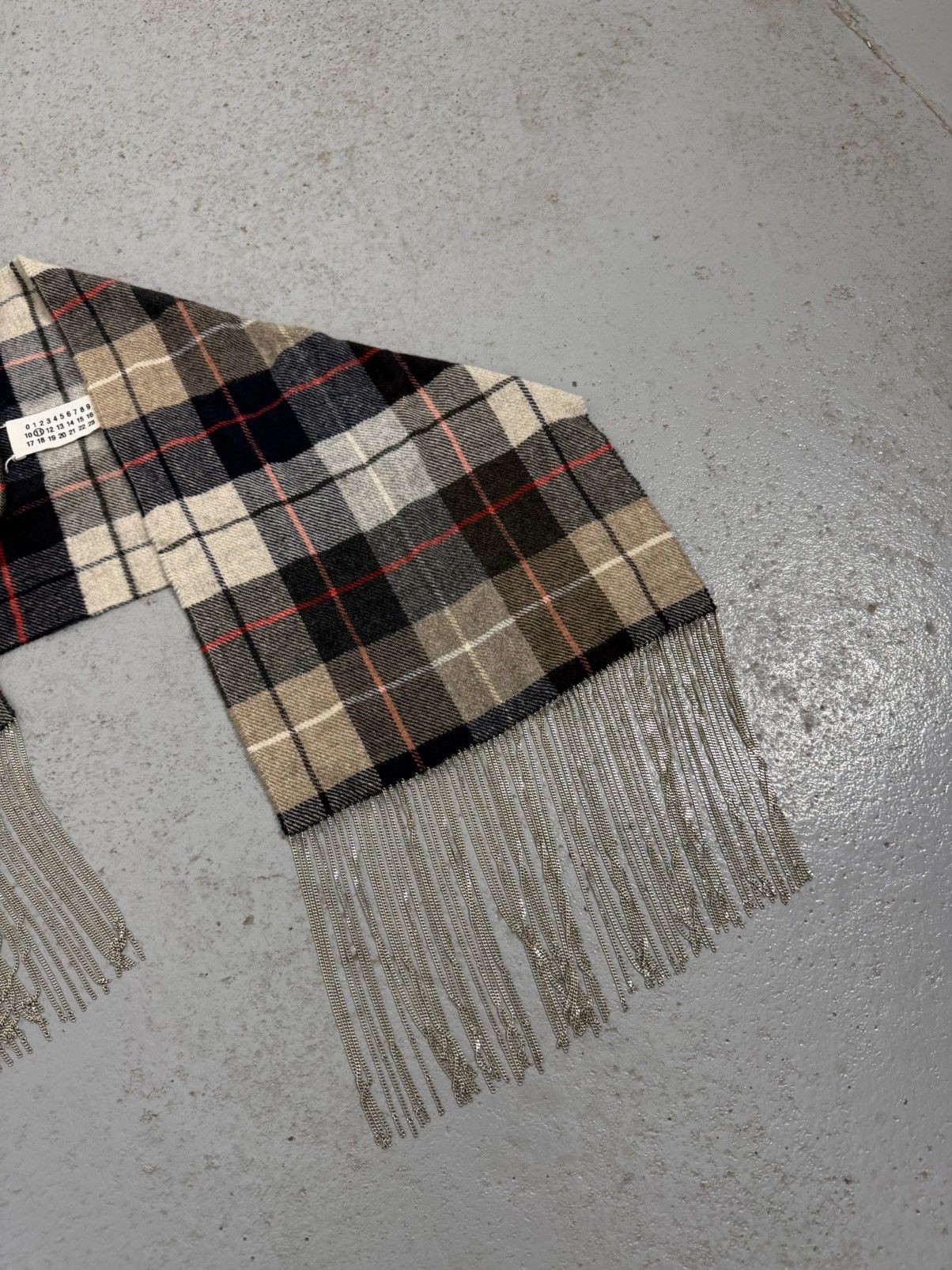 Maison Margiela Maison Margiela Metal Chain Fringe Checkered Scarf Size ONE SIZE - 3 Thumbnail