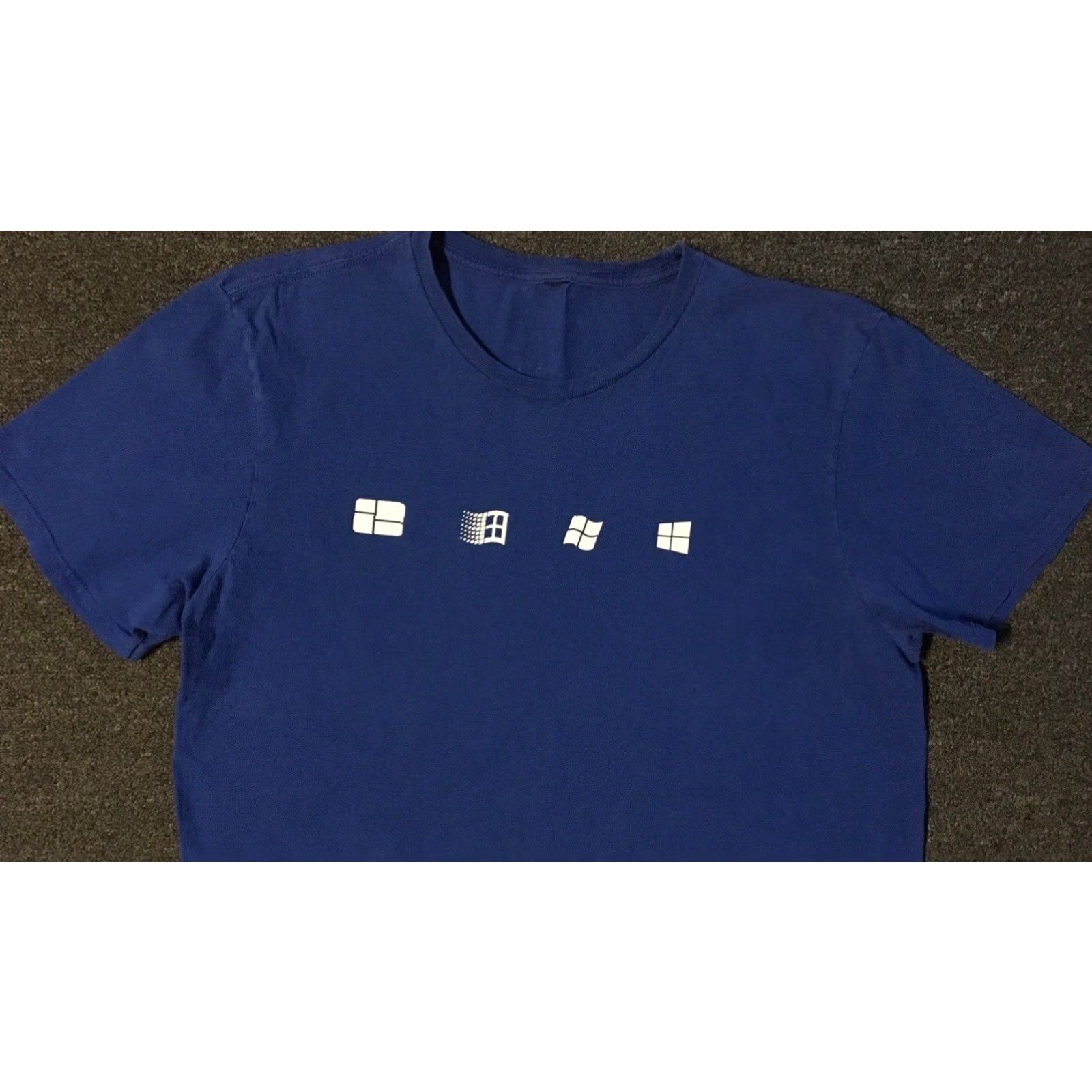 Apple VINTAGE Microsoft Windows 10 Faded Shirt XL Shirt Men XL Blue Microsoft Windows 10 90s Grunge Tech Promo USA retro 80s Size US XL / EU 56 / 4 - 7 Thumbnail
