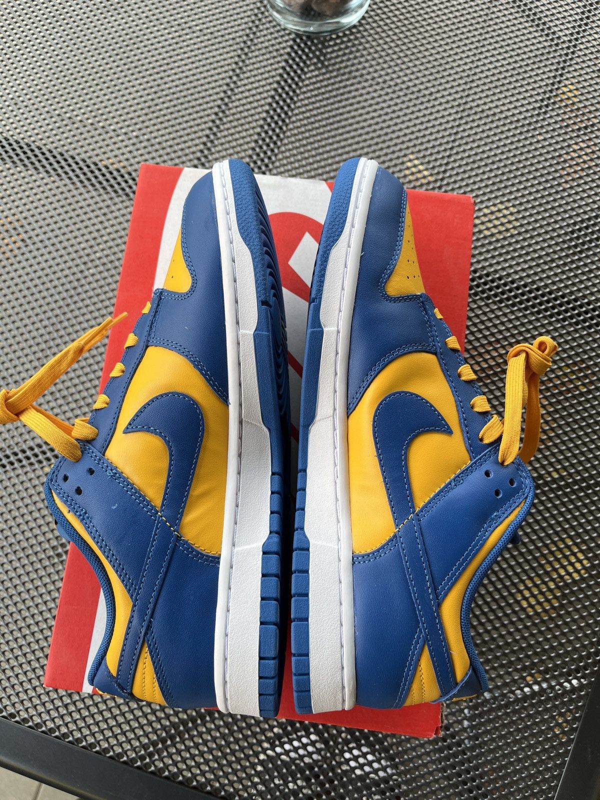 Nike Nike dunk low ucla Size US 10 / EU 43 - 6 Thumbnail