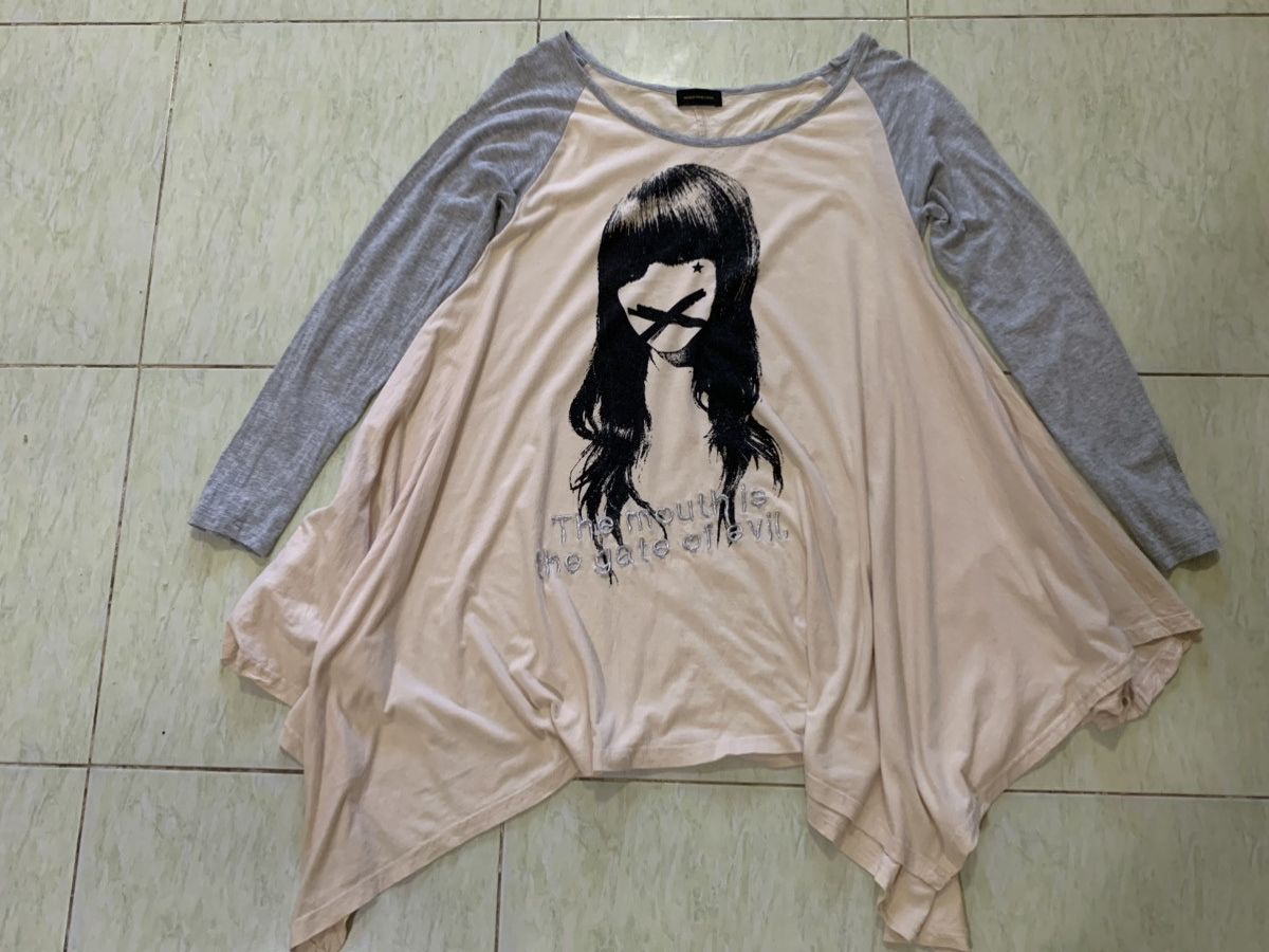 Designer WORLD WIDE LOVE JAPAN BRAND "The Mouth Is The Gate Of Evil" Size US S / EU 44-46 / 1 - 9 Thumbnail
