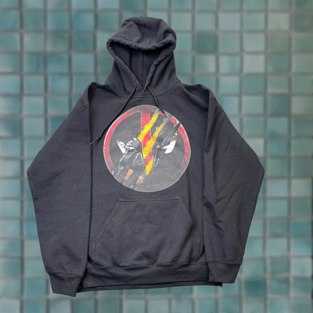 Vintage Deadpool And Wolverine Hoodie Marvel Graphic Print Pullover Mens Medium Black Jacket? Size US M / EU 48-50 / 2 - 1 Thumbnail