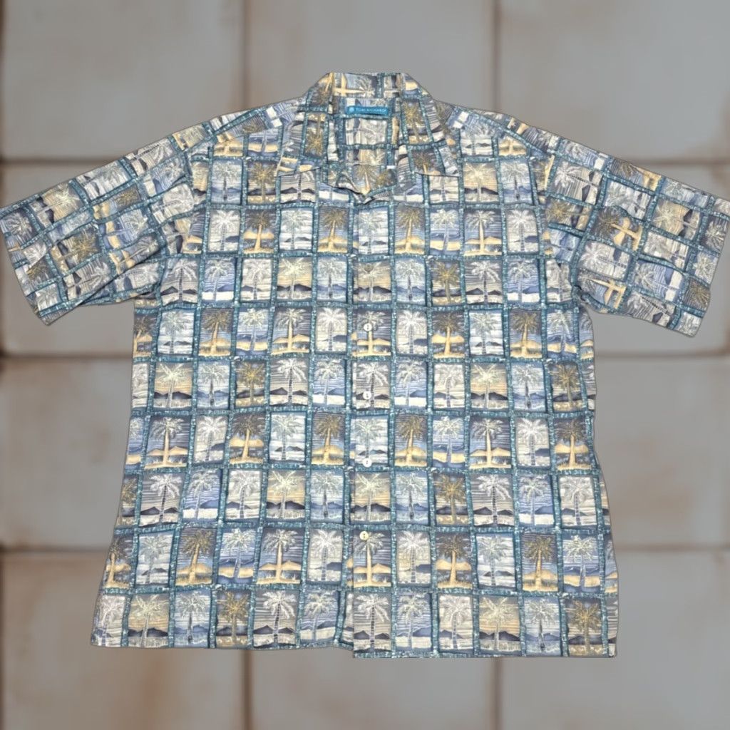 Tori Richard Tori Richard Men's Hawaiian Button-Up Shirt Large Vintage Cotton Lawn Blue Palm Trees Size US L / EU 52-54 / 3 - 1 Thumbnail