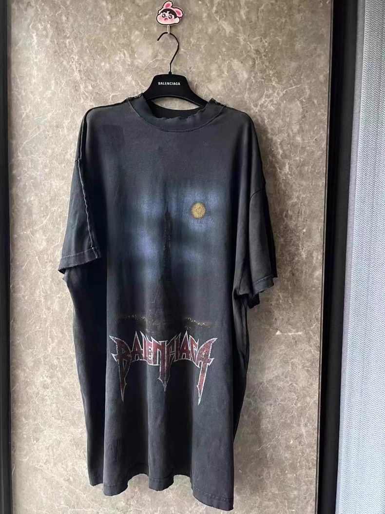 Balenciaga Balenciaga Eiffel Tower Bitcoin Tee Size US XS / EU 42 / 0 - 1 Thumbnail