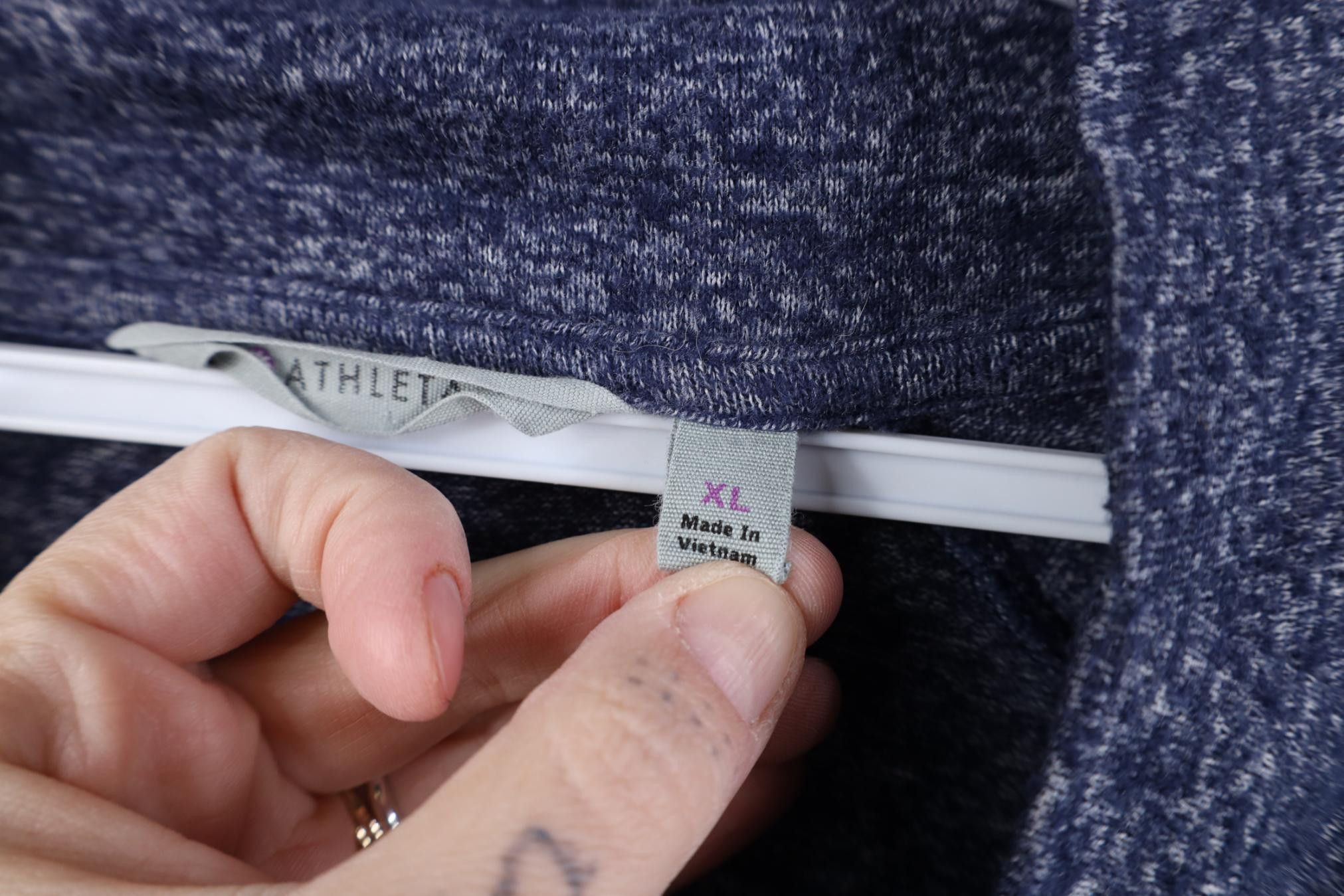 Athleta Athleta Grateful Cowl Neck Pullover Top Heather Blue Size XL / US 12-14 / IT 48-50 - 7 Thumbnail