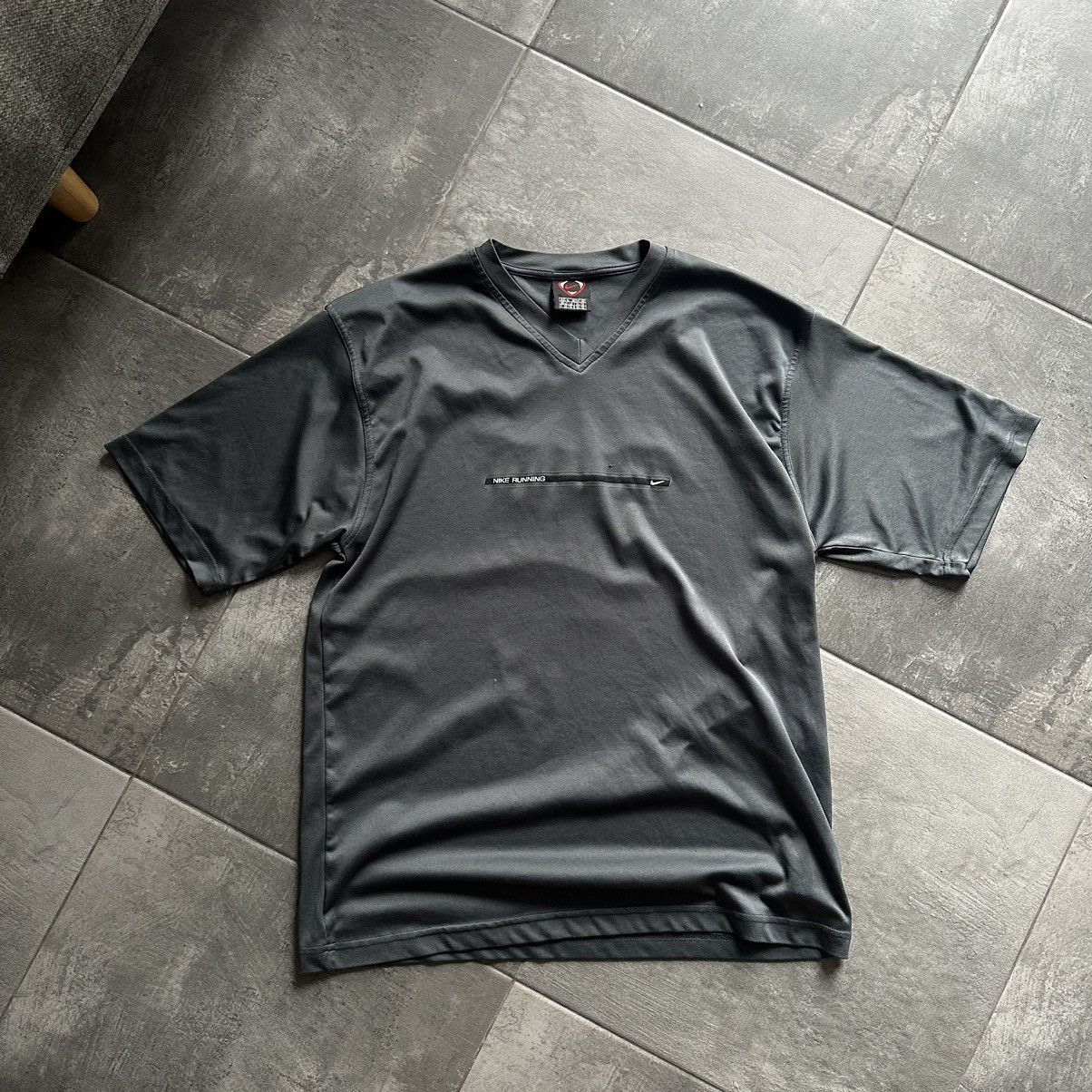 Nike × Vintage Vintage Nike Running T-shirts Sport-wear Y2K Big Logo 90s Size US XL / EU 56 / 4 - 4 Thumbnail