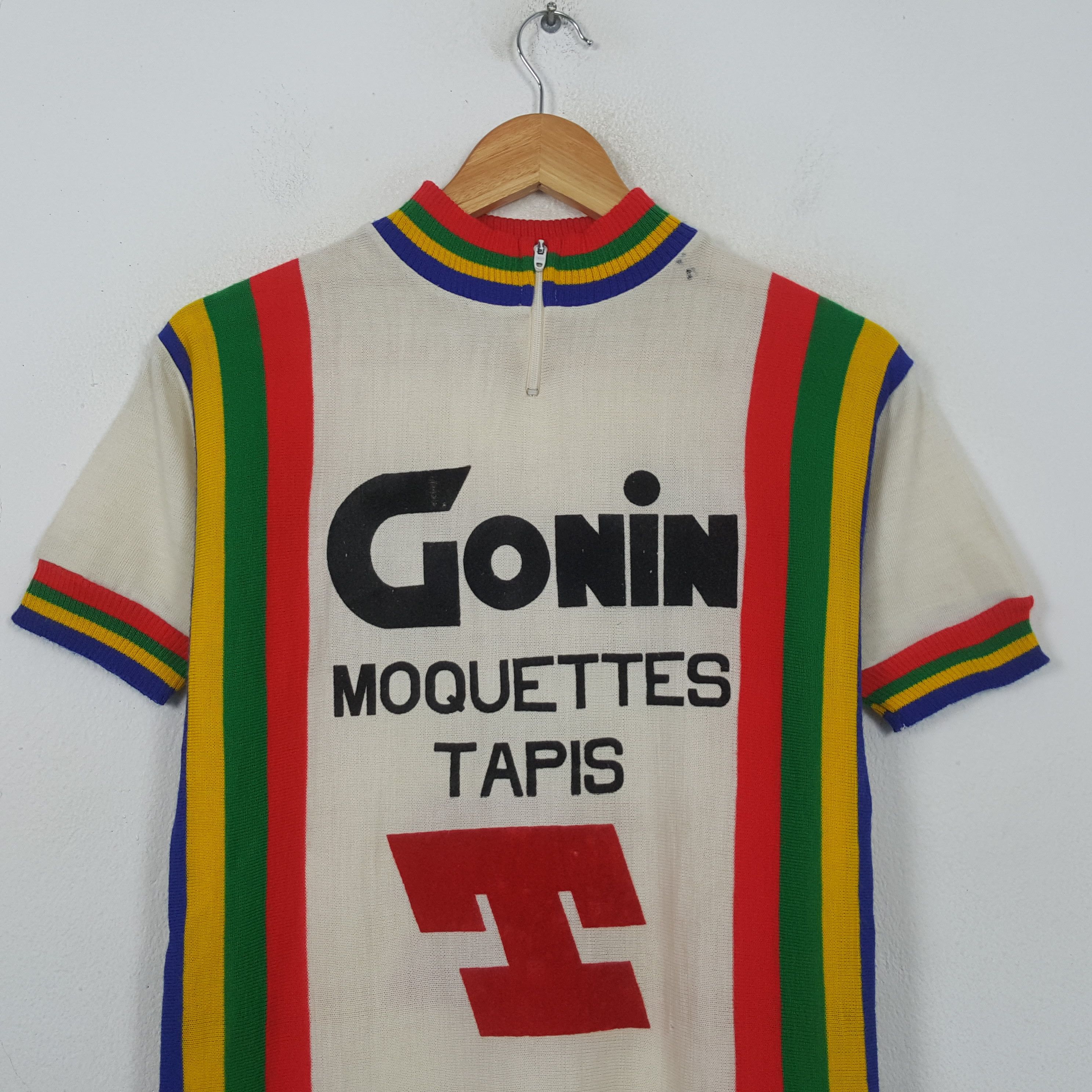 Vintage Vintage Gonin Moquettes Tapis T Cycling Jersey RR6 Size US XS / EU 42 / 0 - 2 Thumbnail