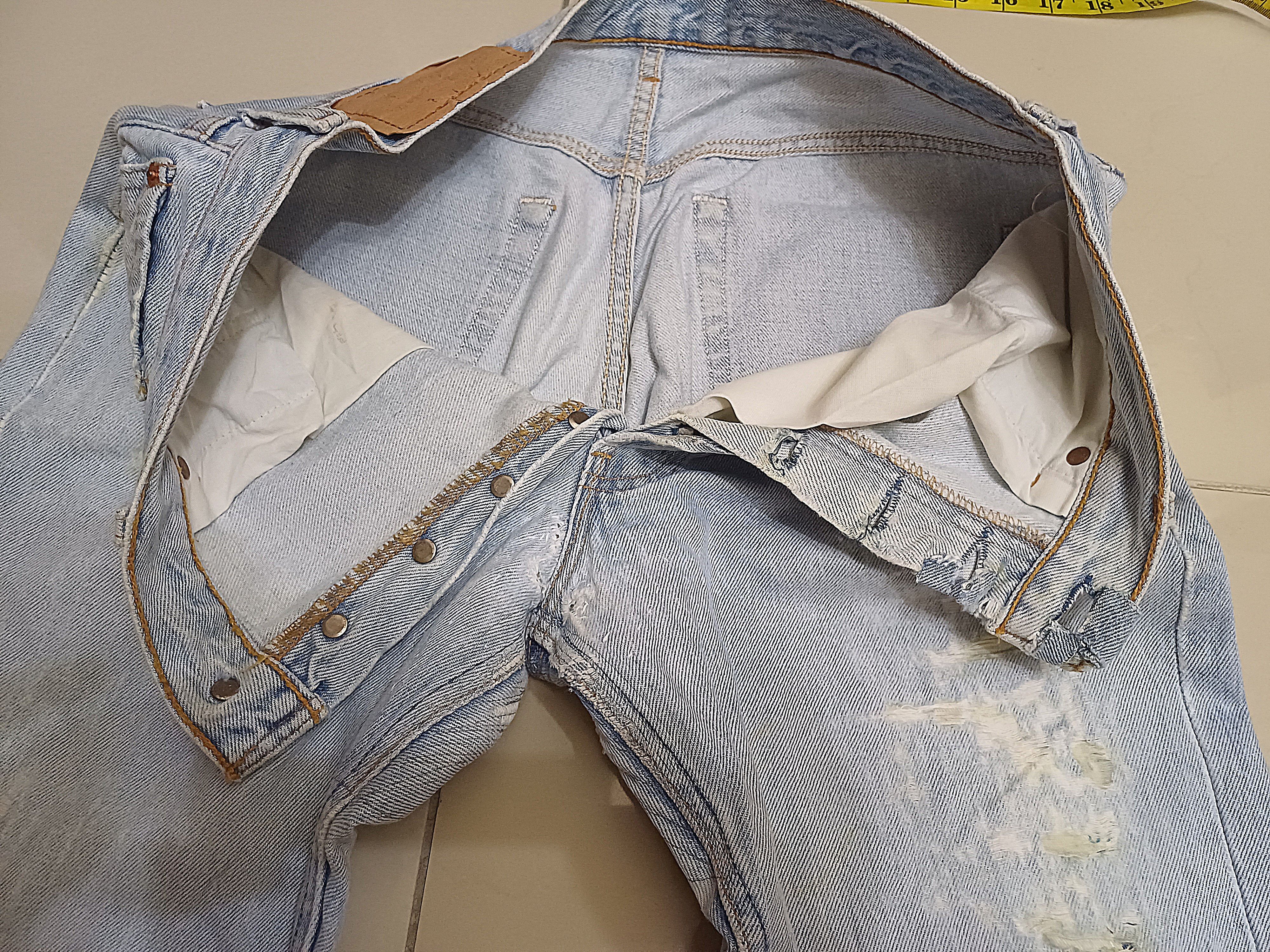 Levi's Vintage Clothing Crazy Distressed, vintage 90s Levis 501 🔥🔥🔥 Size US 32 / EU 48 - 10 Thumbnail