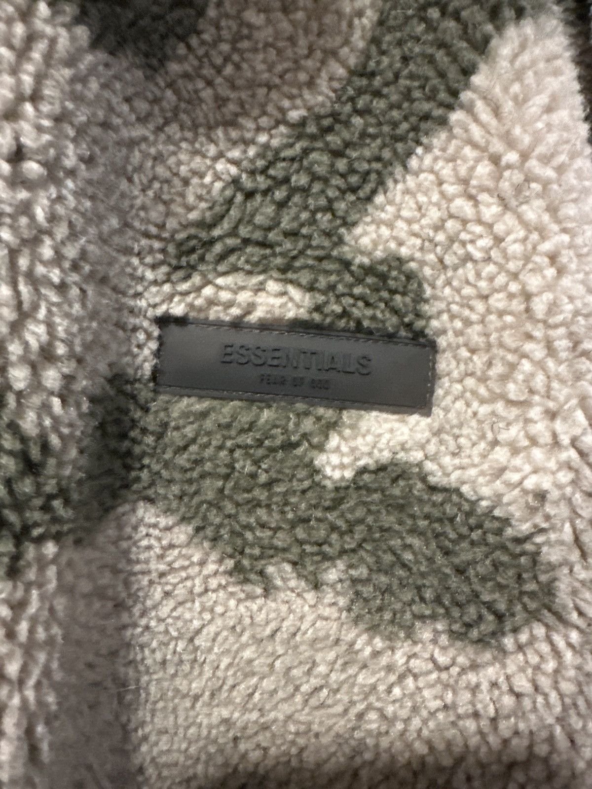 Essentials Fear of God Essentials Camo Fleece Zip Up Jacket Size US XL / EU 56 / 4 - 3 Thumbnail