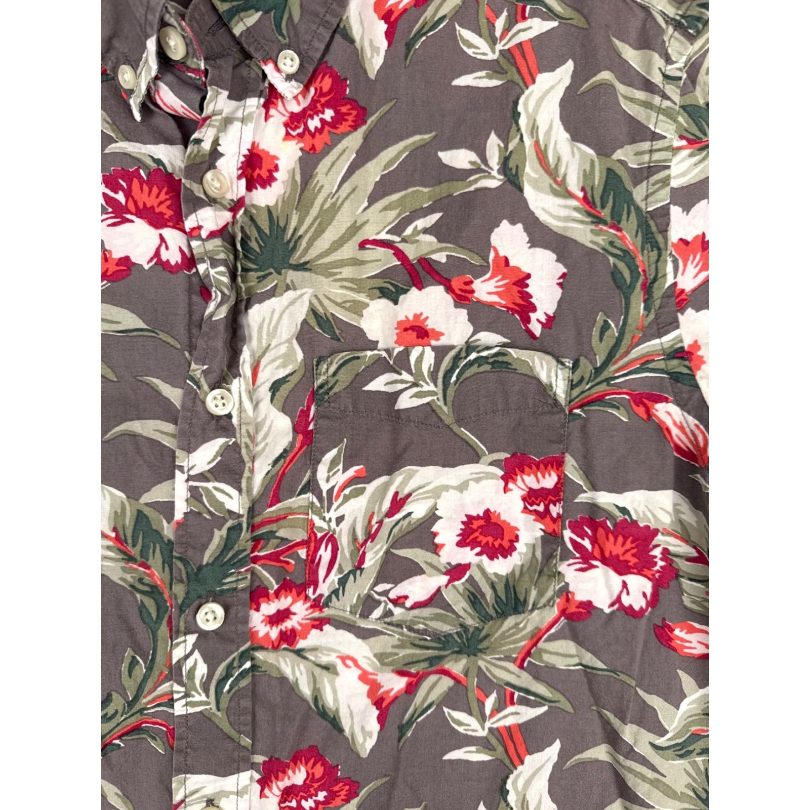 Gap Gap Shirt Men Medium Gray Red Green Floral Leaf Button Up 100% Cotton Hawaiian Size US M / EU 48-50 / 2 - 6 Thumbnail