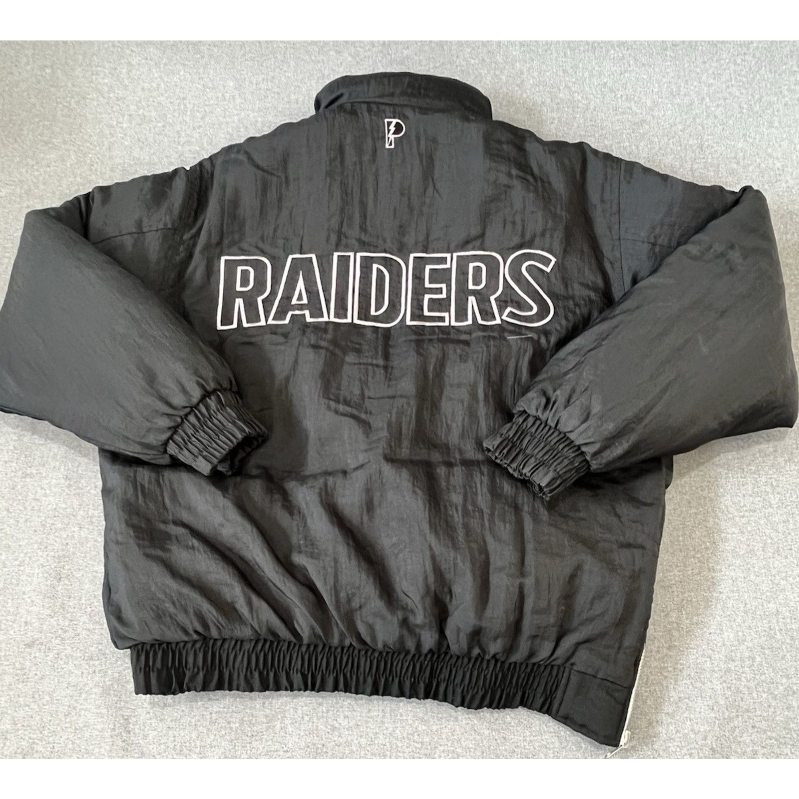 Pro Player Oakland Raiders Pro Player Reversible Puffer Jacket Med Size US M / EU 48-50 / 2 - 8 Thumbnail