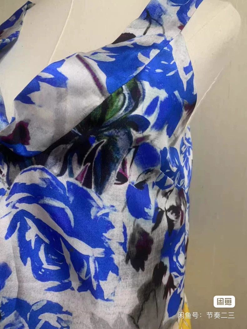 Dries Van Noten Dries Van Noten size:36 Blue printed silk top Size M / US 6-8 / IT 42-44 - 2 Thumbnail