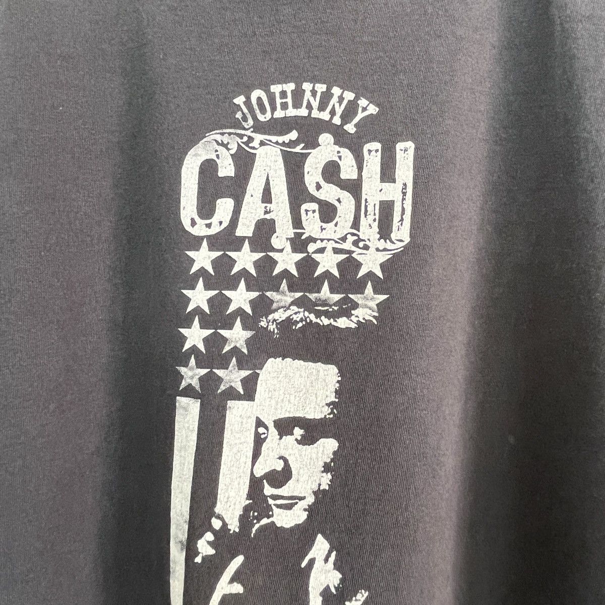Band Tees VINTAGE JOHNNY CASH FADED TSHIRT ROCK TEES COPYRIGHT 2005 Size US L / EU 52-54 / 3 - 7 Thumbnail