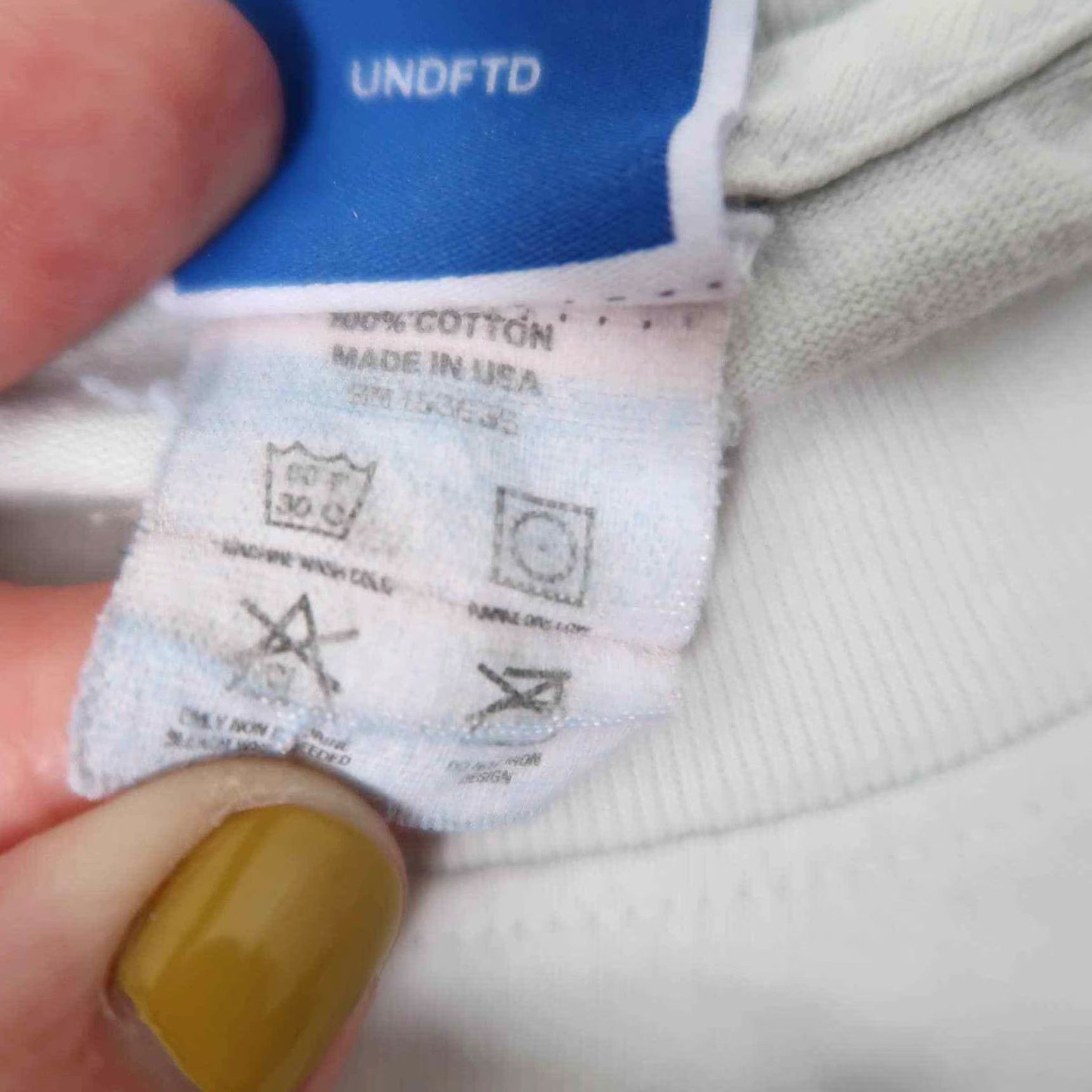 Undefeated VINTAGE Los Angeles Kings NHL light grey graphic t-shirt XS Men Crew Neck Short Sleeve Cotton UNDFTD 90s Sports Size US XS / EU 42 / 0 - 5 Thumbnail