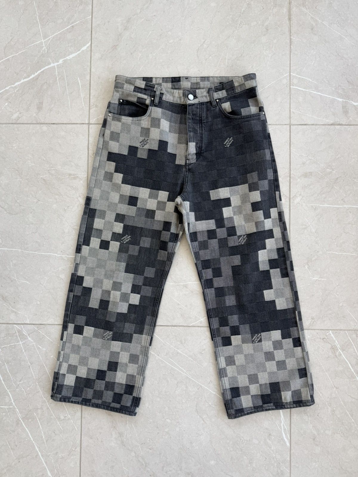 Louis Vuitton LV BLACK DAMOFLAGE SKATER JEANS Size US 30 / EU 46 - 1 Thumbnail