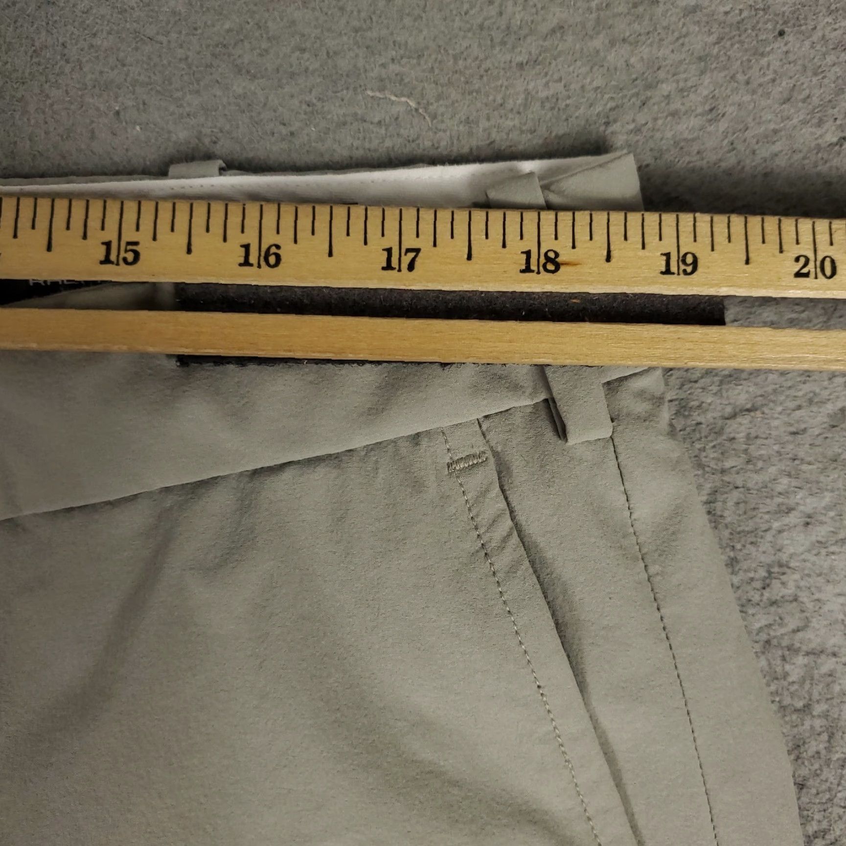 Ralph Lauren RLX Ralph Lauren Shorts Mens Size 38 Gray Nylon Golf Chino Flat Front Casual Office Workwear Modern Sports Size US 38 / EU 54 - 4 Thumbnail