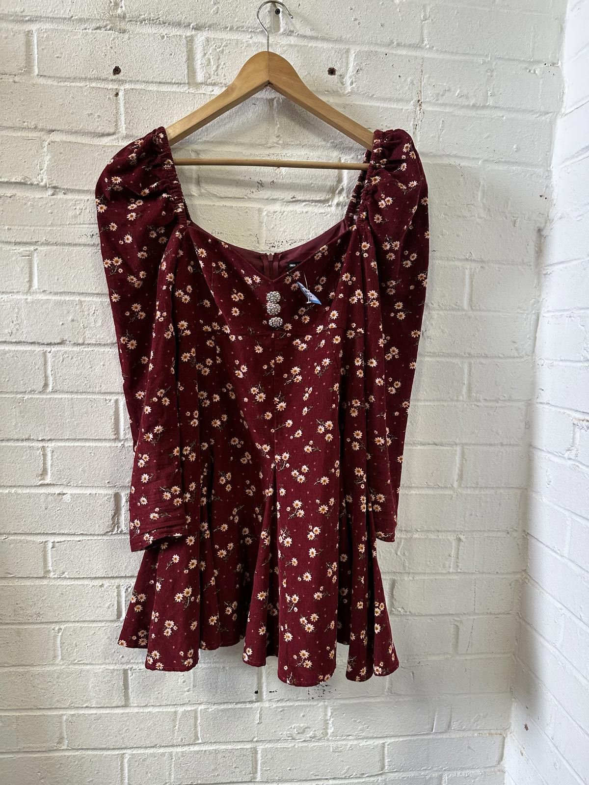 Designer ASOS DESIGN Burgundy Floral Long Sleeve Dress Size S / US 4 / IT 40 - 1 Thumbnail