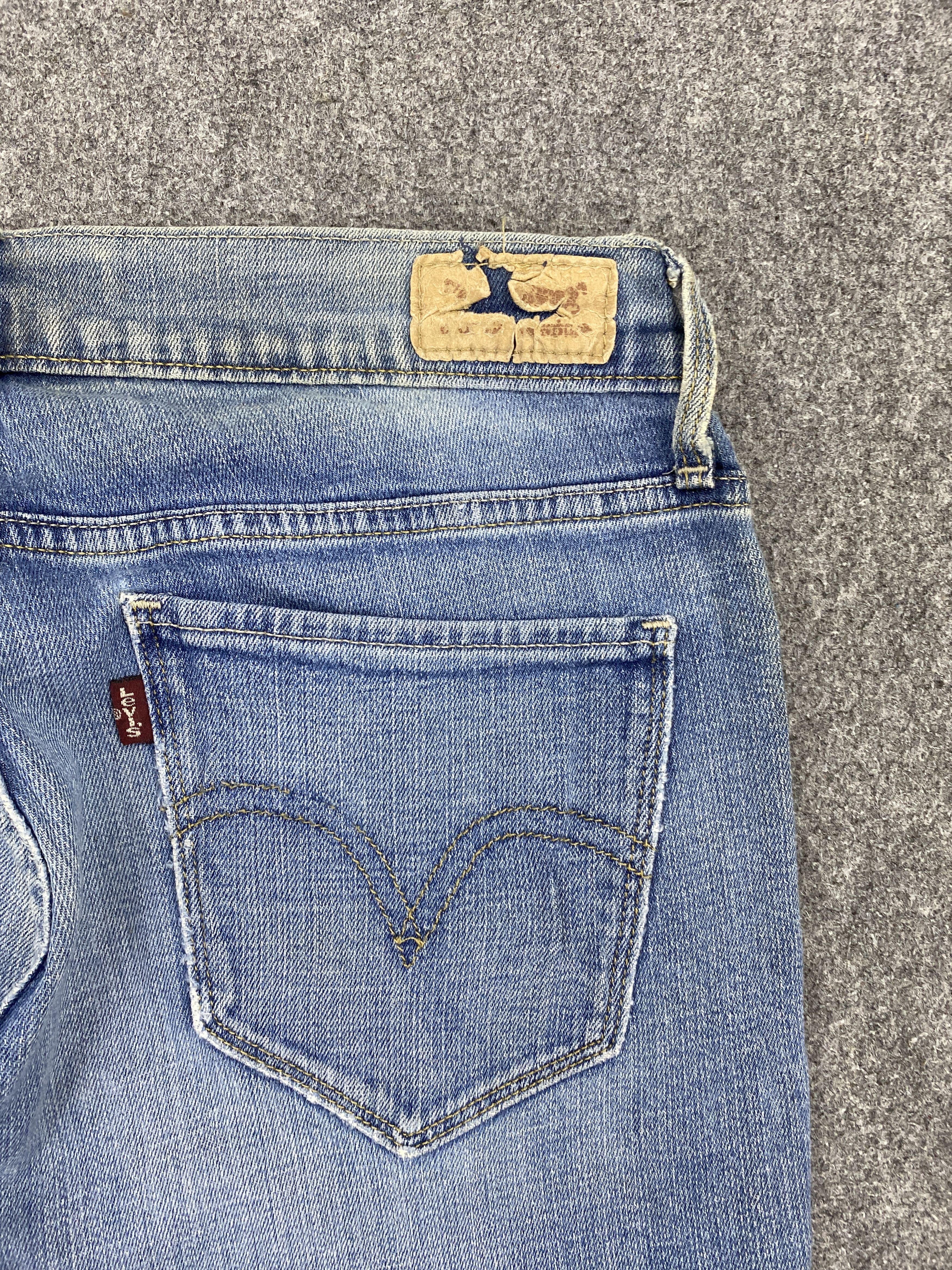 Levi's Vintage Levis 515 Flared Bootcut Faded Blue Jeans S0042 Size 30" / US 8 / IT 44 - 19 Thumbnail