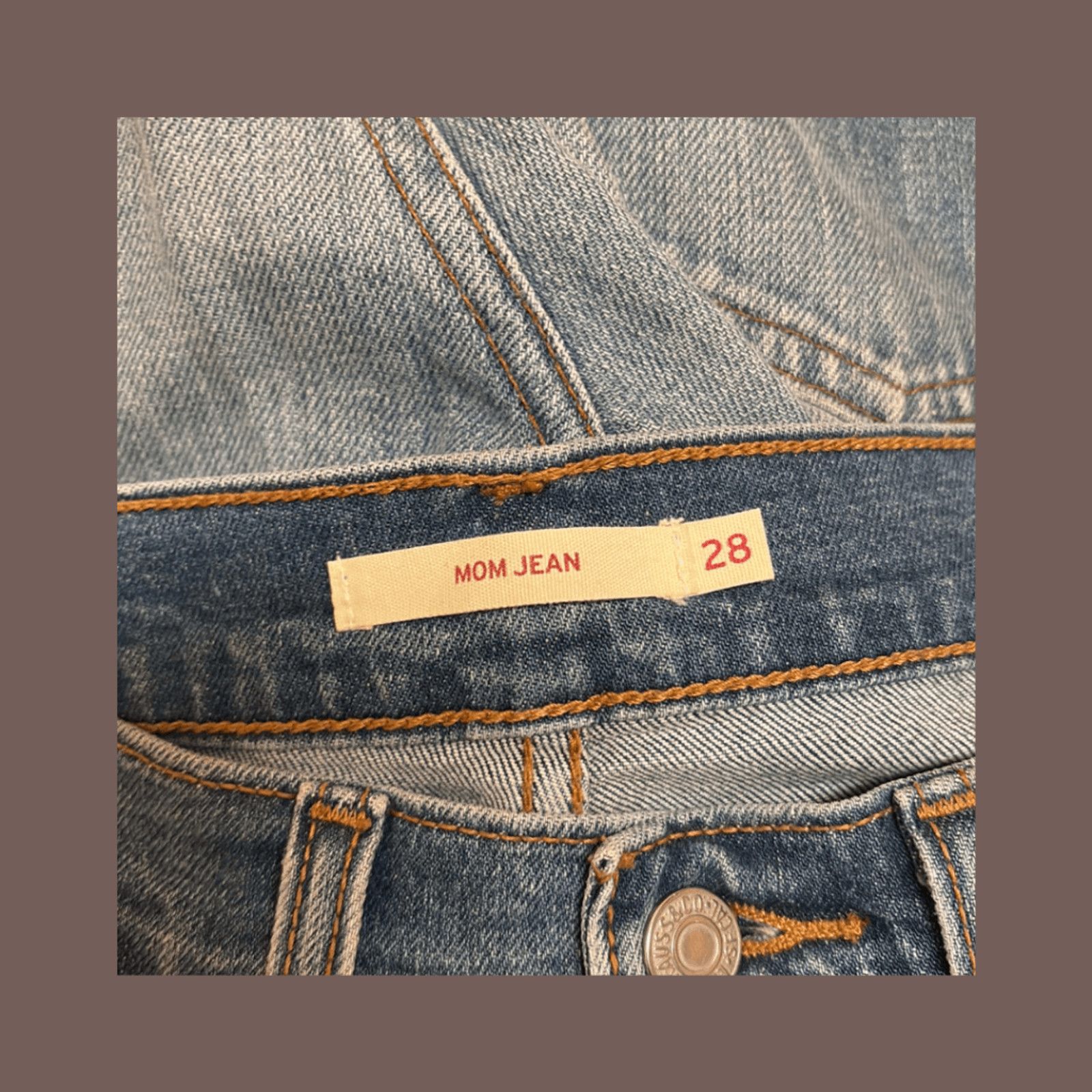 Levi's VTG-Inspired Levi’s Mom Jeans | 28 Light Wash | Tapered Fit Size 28" / US 6 / IT 42 - 4 Thumbnail