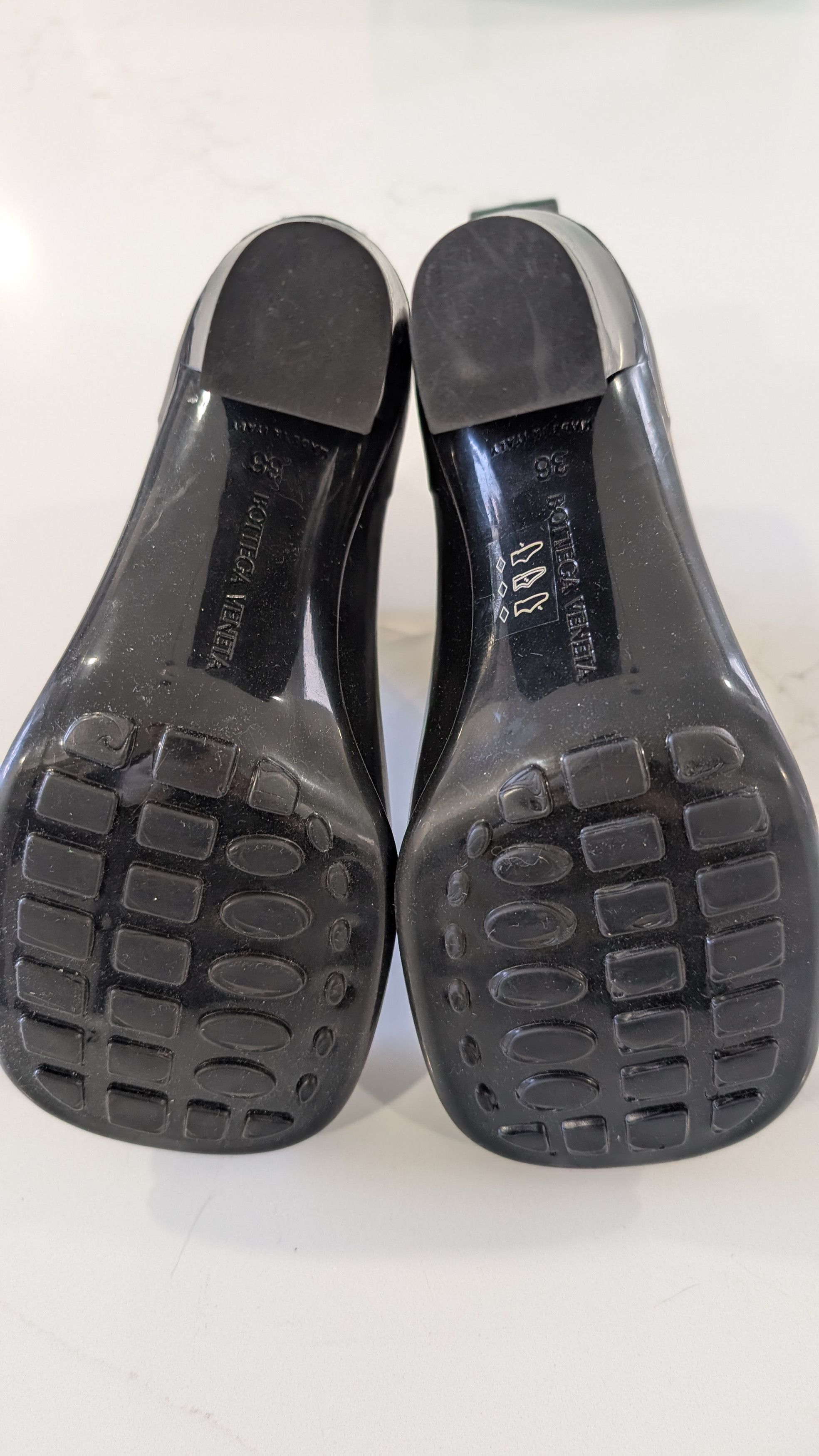 Bottega Veneta Bottega Veneta Black Shiny Rubber Shine Ankle Boots EU 36 Size US 6 / IT 36 - 3 Thumbnail