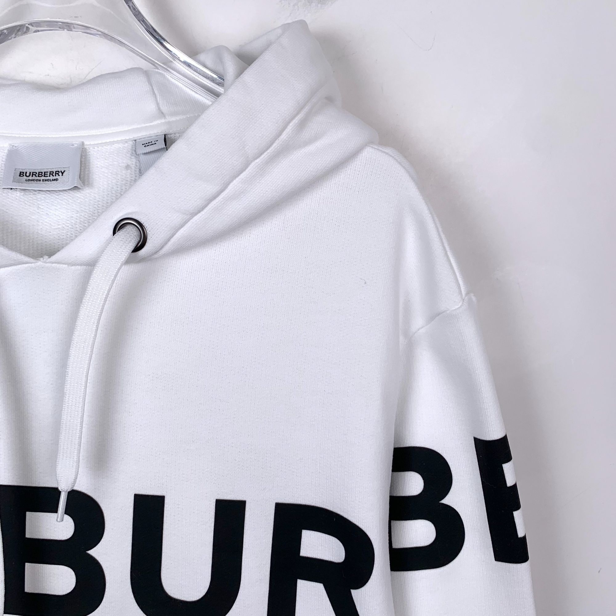 Burberry Burberry White Logo Print Cotton Hooded Sweatshirt (Size M) Size US M / EU 48-50 / 2 - 6 Thumbnail