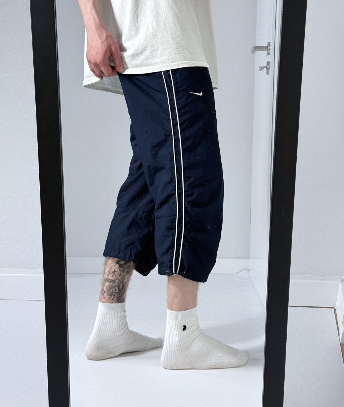 Nike Vintage Nike y2k wide buggy streetwear oversize track shorts Size US 32 / EU 48 - 6 Thumbnail