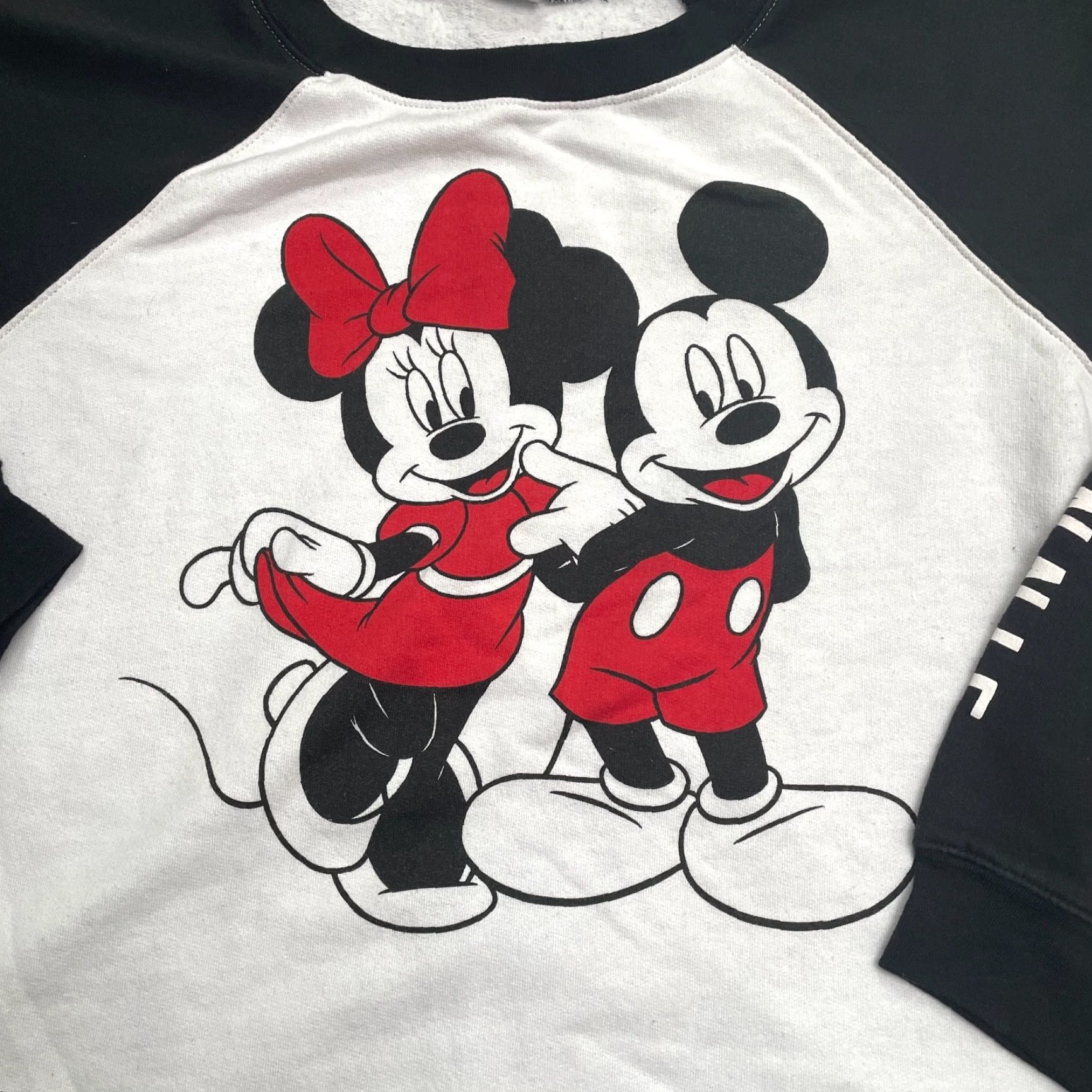 Disney Disney Mickey Minnie Graphic Sweatshirt Womens XXL Black White Raglan Casual Size XXL / US 16-18 / IT 52-54 - 2 Thumbnail