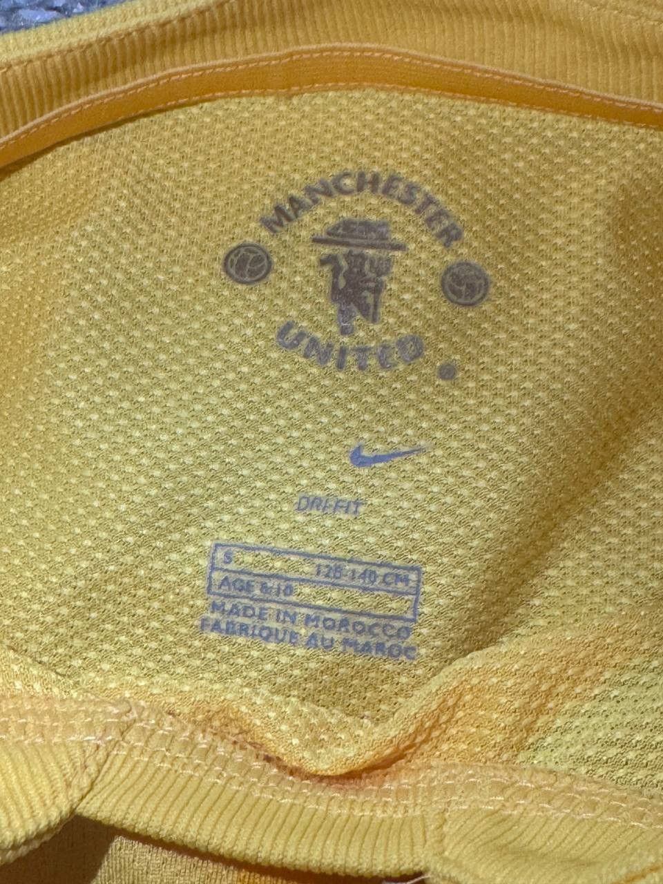 Nike Nike kids Manchester United 2006-2007 goalkeeper jersey Size US XS / EU 42 / 0 - 4 Thumbnail